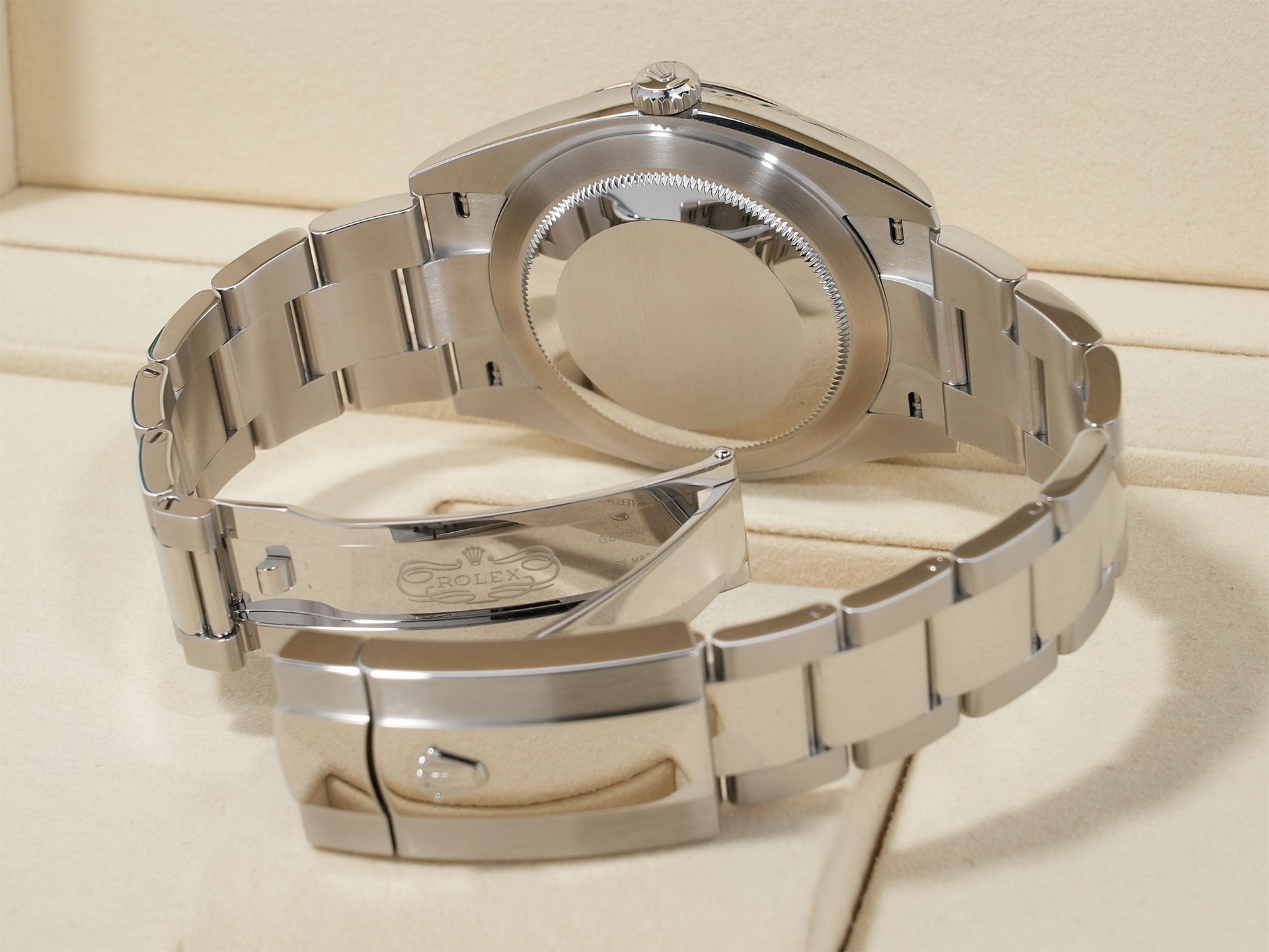 ロレックス デイトジャスト41 Ref.126334 ステンレススチール/ホワイトゴールド ブラック文字盤 オイスターブレスレット 未使用 6vgnk59w