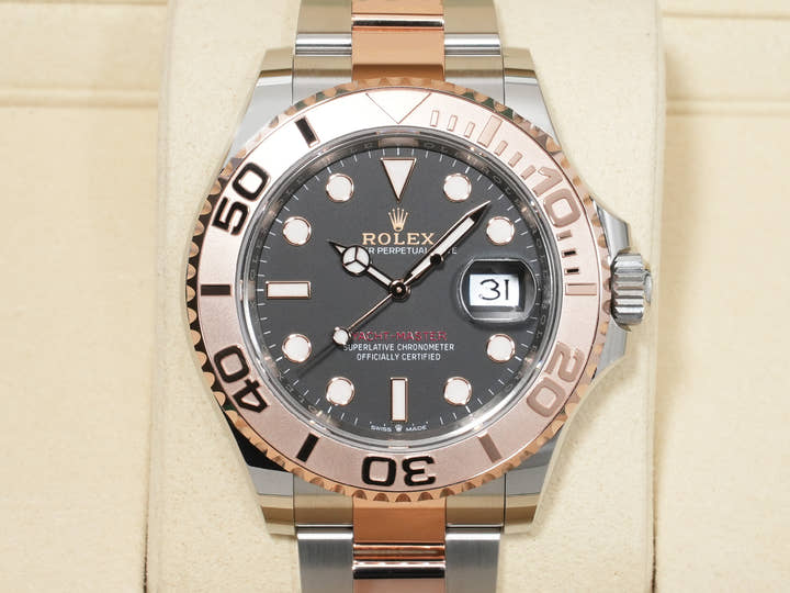 ロレックス ヨットマスター40 Ref.126621 ステンレススチール/エバーローズゴールド ブラック文字盤 未使用 858hdez9