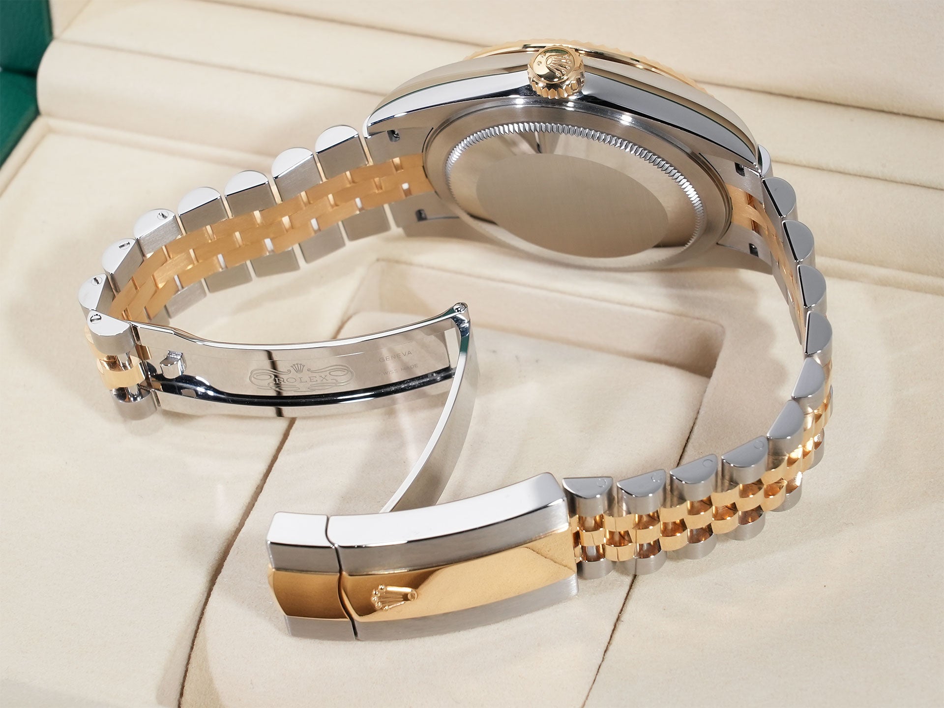 ロレックス スカイドゥエラー Ref.336933 ステンレススチール/イエローゴールド シャンパンカラー文字盤 ジュビリーブレスレット 中古 2nfjfcds