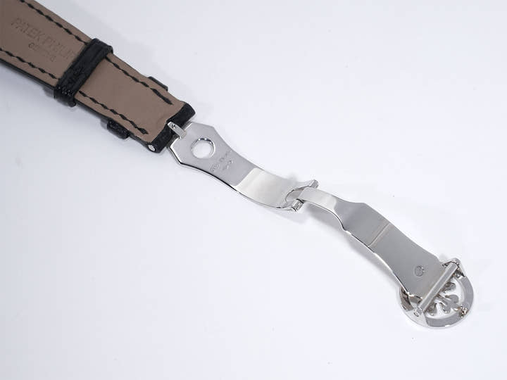 パテックフィリップ コンプリケーション ワールドタイム Ref.5110P-001 プラチナ ブルー文字盤 中古 eor9cc3k