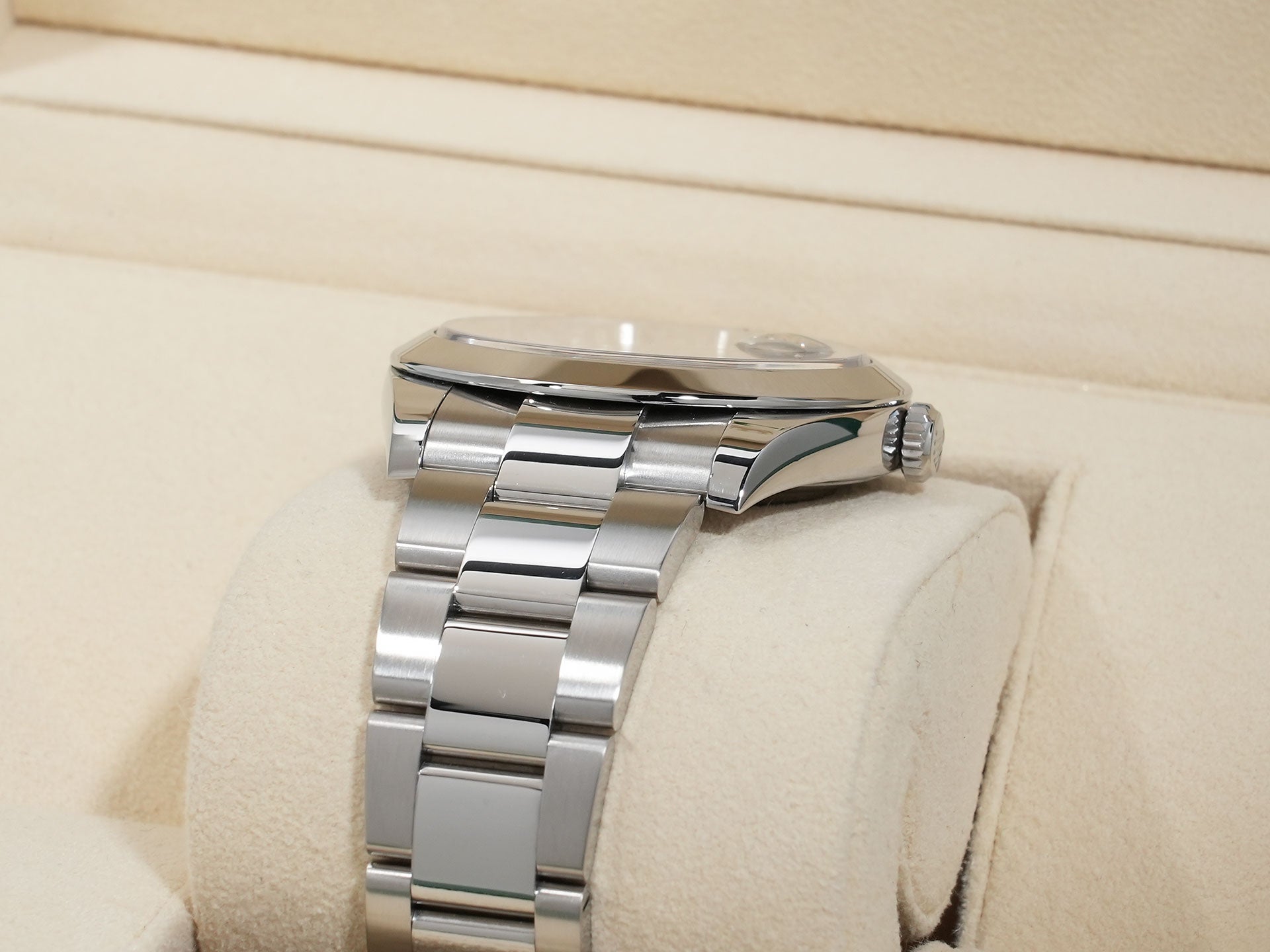ロレックス デイトジャスト41 Ref.126300 ステンレススチール ブライトブルー文字盤 オイスターブレスレット 中古 m9jw2vwh