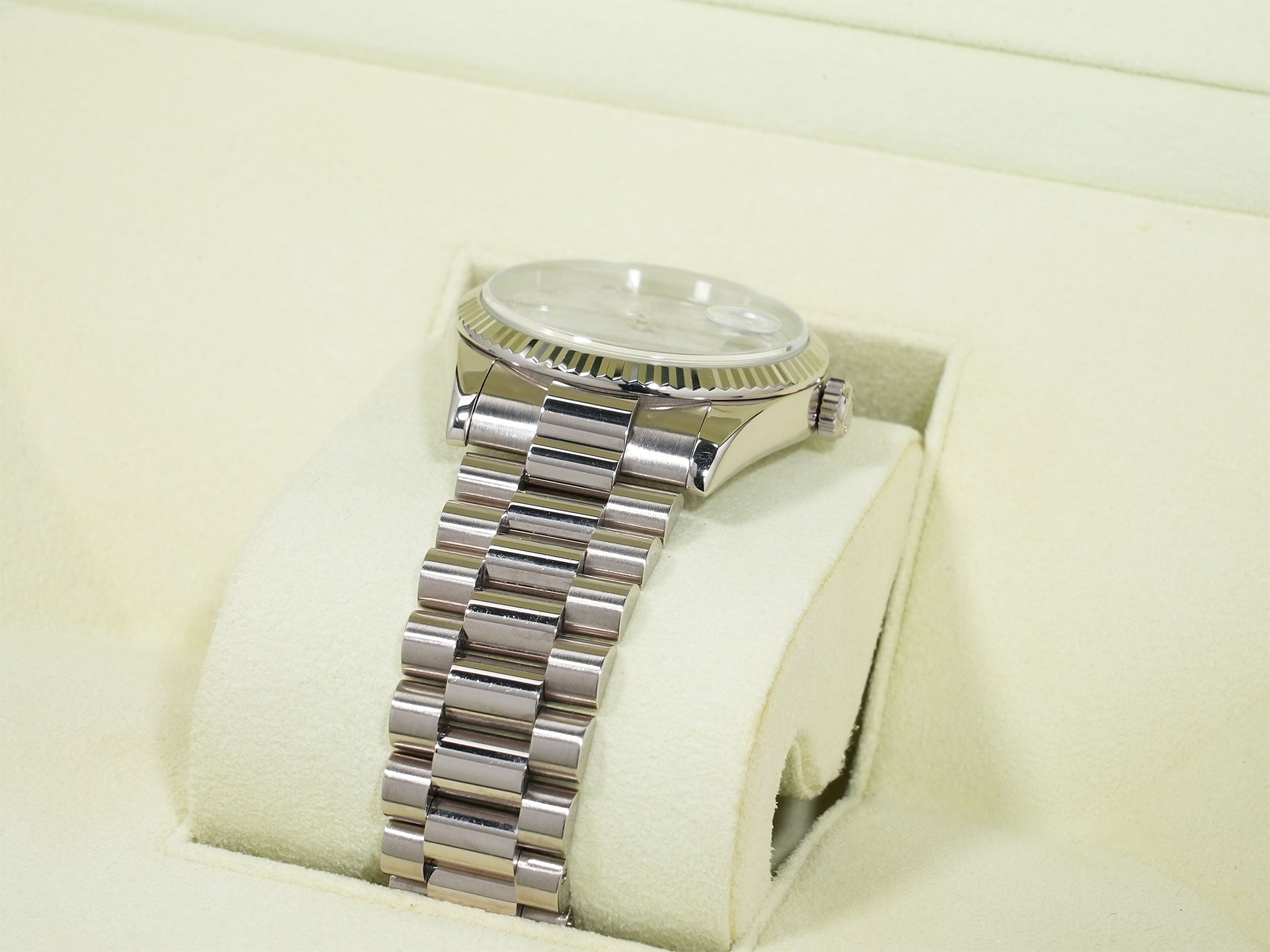 ROLEX Day-Date Ref.118239 2BR White Gold Meteorite Dial Used 9bqddjrd
