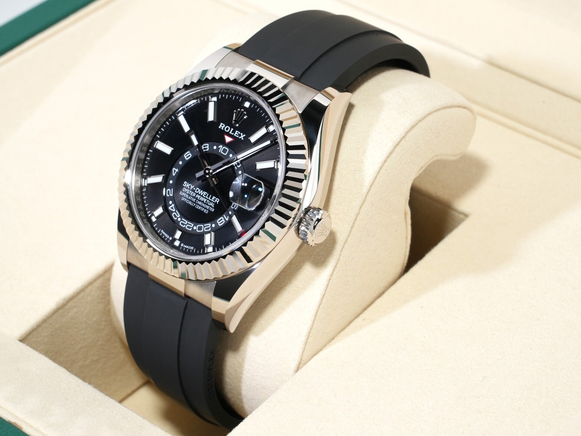Rolex Sky-Dweller Ref.336239 White Gold Black Dial Unused b9gp5wox