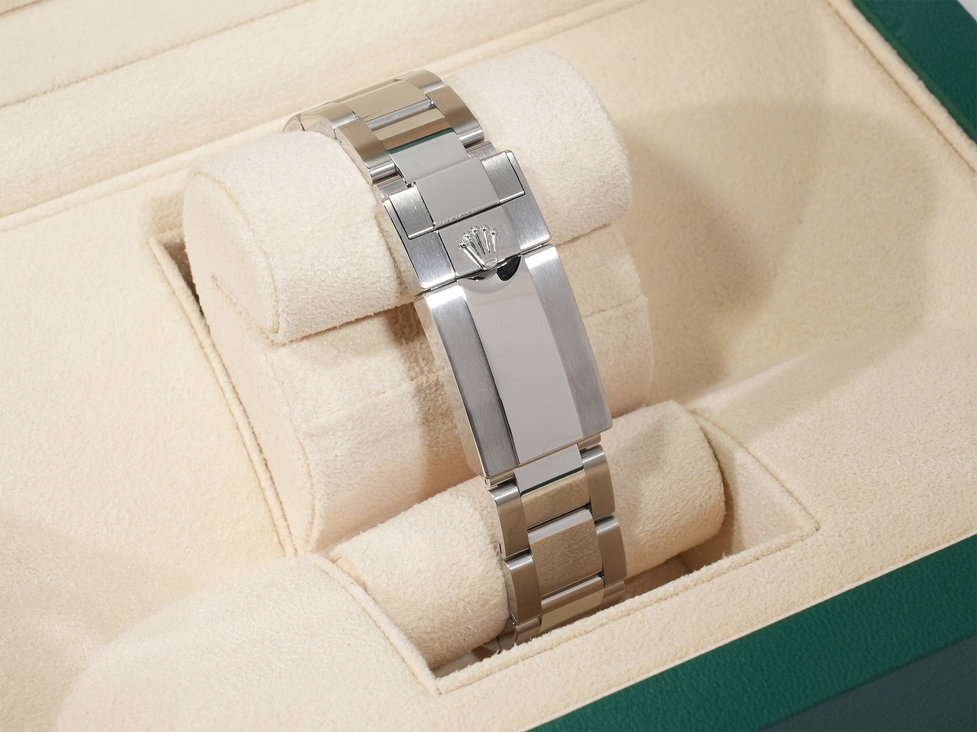 Rolex Daytona Ref. 126500LN Stainless Steel Black Dial Used bino5kuy