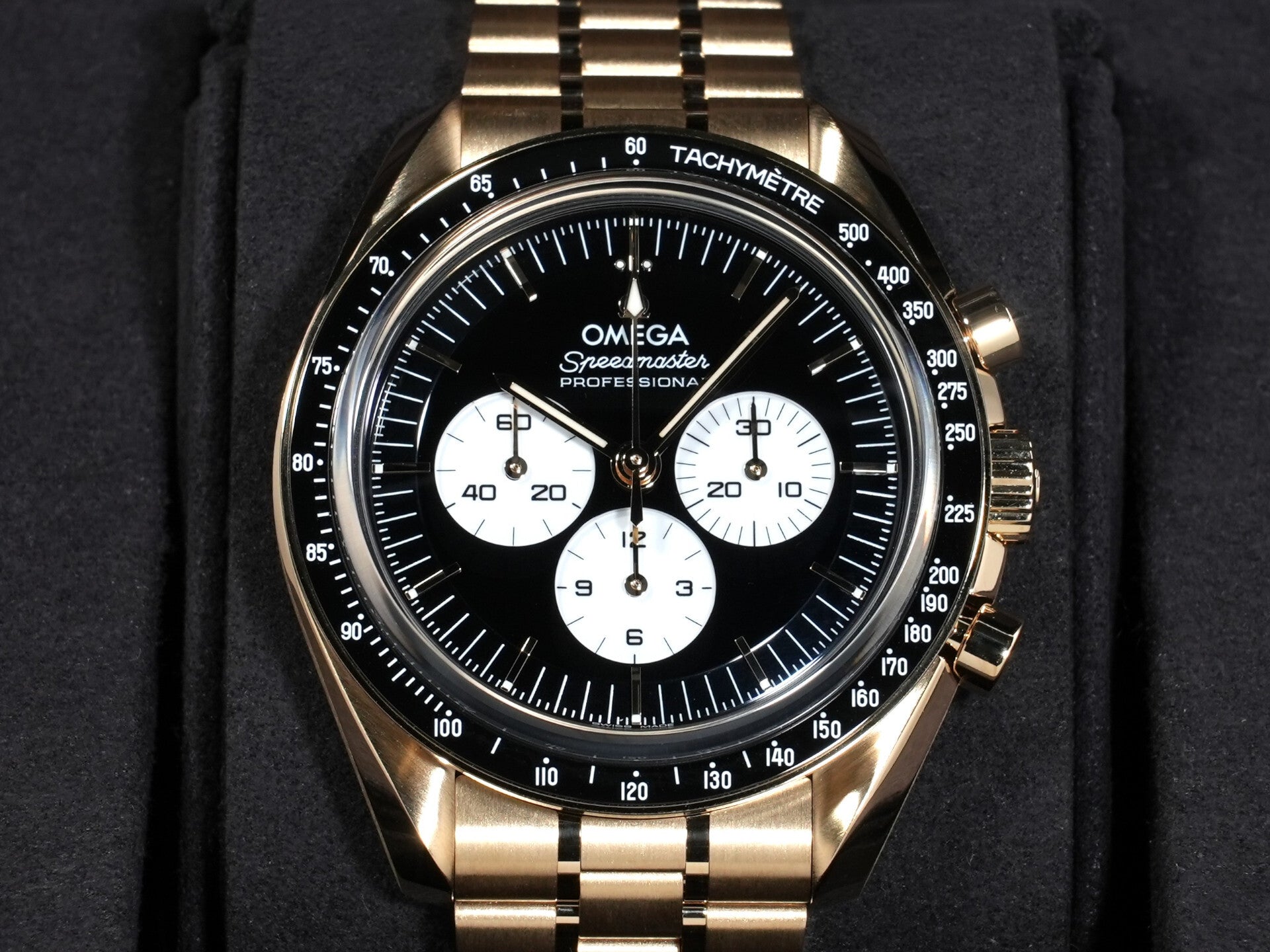 オメガ スピードマスター ムーンウォッチ プロフェッショナル Ref.310.60.42.50.01.002 ムーンシャイン ゴールド ブラック文字盤 未使用 wuj4at3j