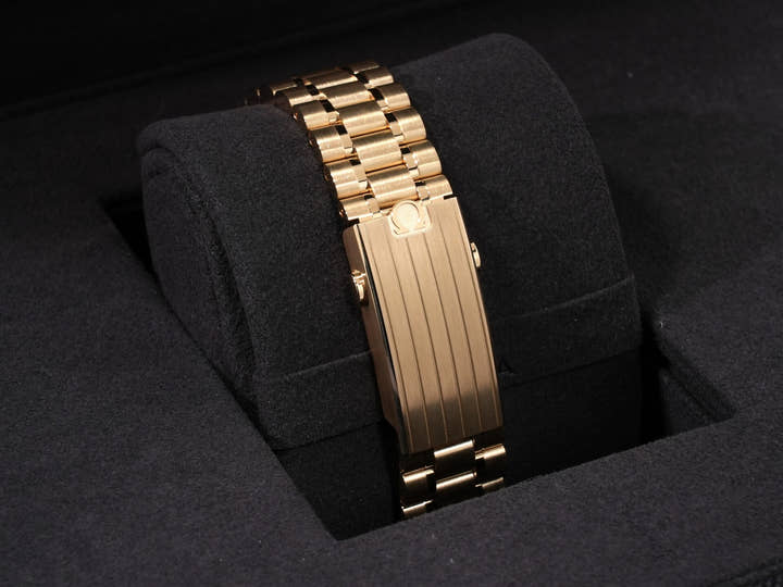 オメガ スピードマスター ムーンウォッチ プロフェッショナル Ref.310.60.42.50.01.002 ムーンシャイン ゴールド ブラック文字盤 未使用 wuj4at3j