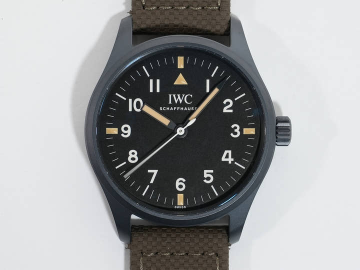 IWC Pilot's Watch Mark XVIII Hodinkee Ref.IW324801 Ceratanium Black Dial Unused i3qfwzvm