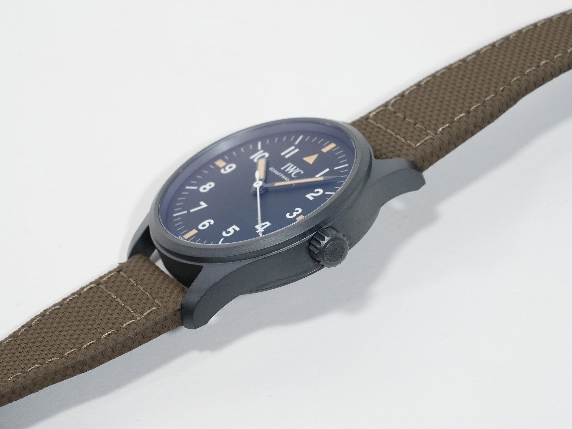 IWC Pilot's Watch Mark XVIII Hodinkee Ref.IW324801 Ceratanium Black Dial Unused i3qfwzvm