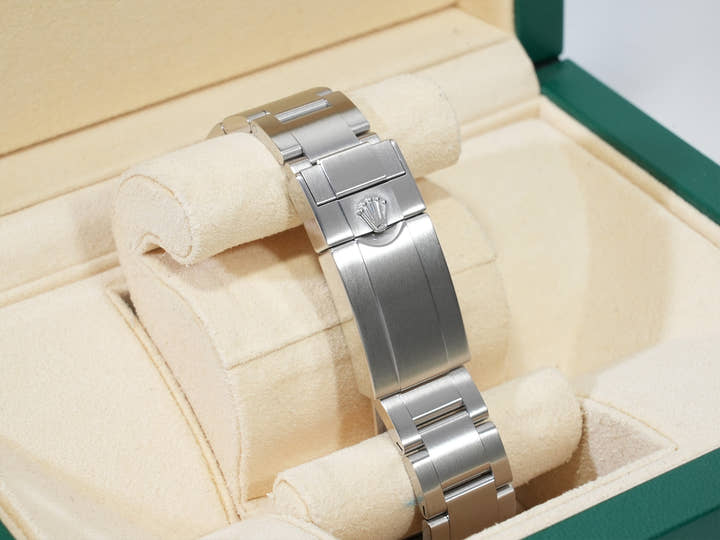 ロレックス エクスプローラーI Ref.214270 ステンレススチール ブラック文字盤 オイスターブレスレット 美品 bhywm4as