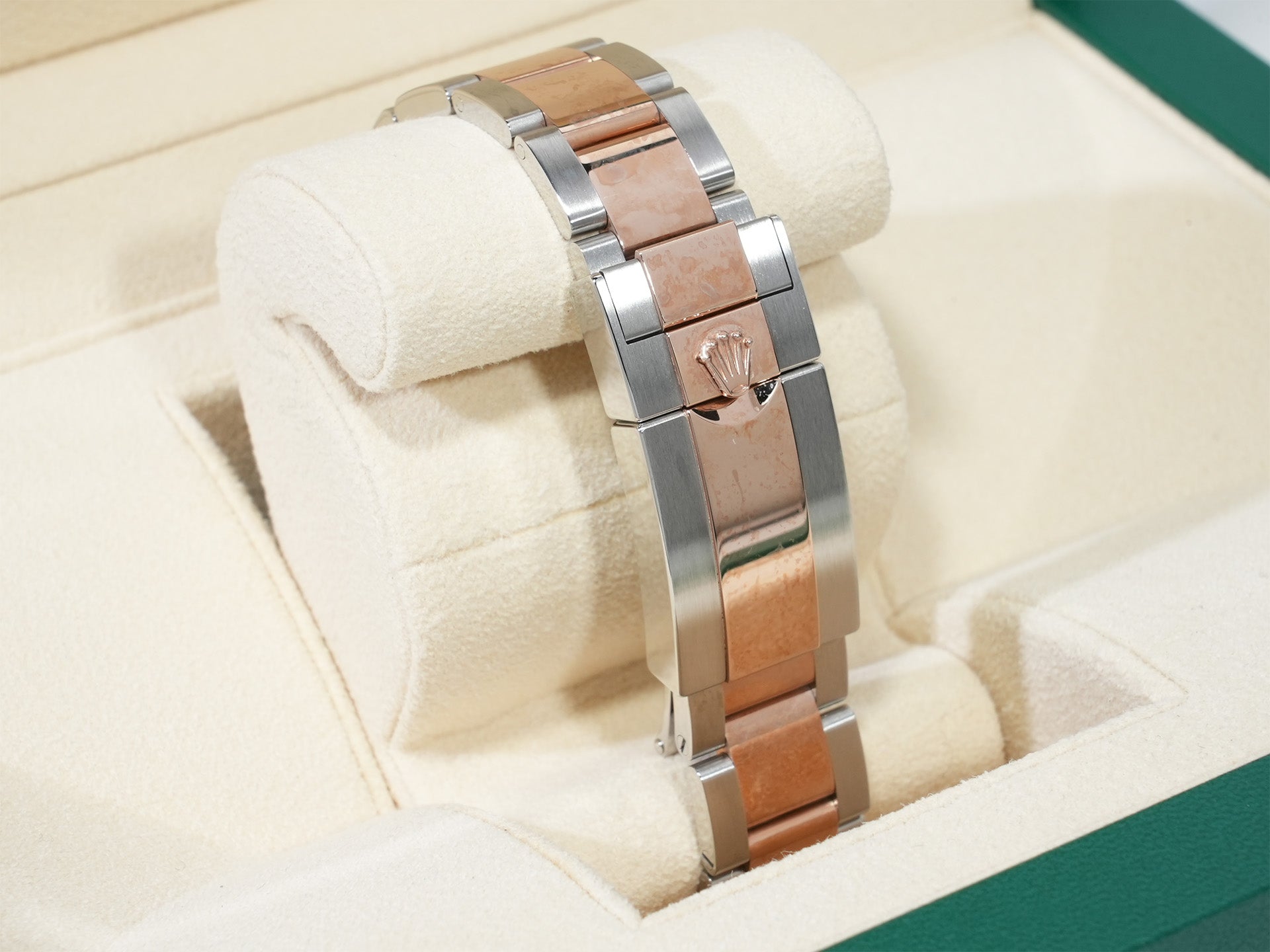 ROLEX GMT-Master II Ref.126711CHNR Stainless Steel/Everose Gold Black Dial Oyster Bracelet Unused 4be2gbpv