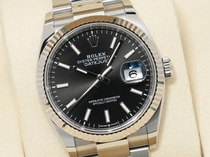 ロレックス デイトジャスト36 Ref.126234 ステンレススチール/ホワイトゴールド ブラック文字盤 オイスターブレスレット 美中古 2c43jnev