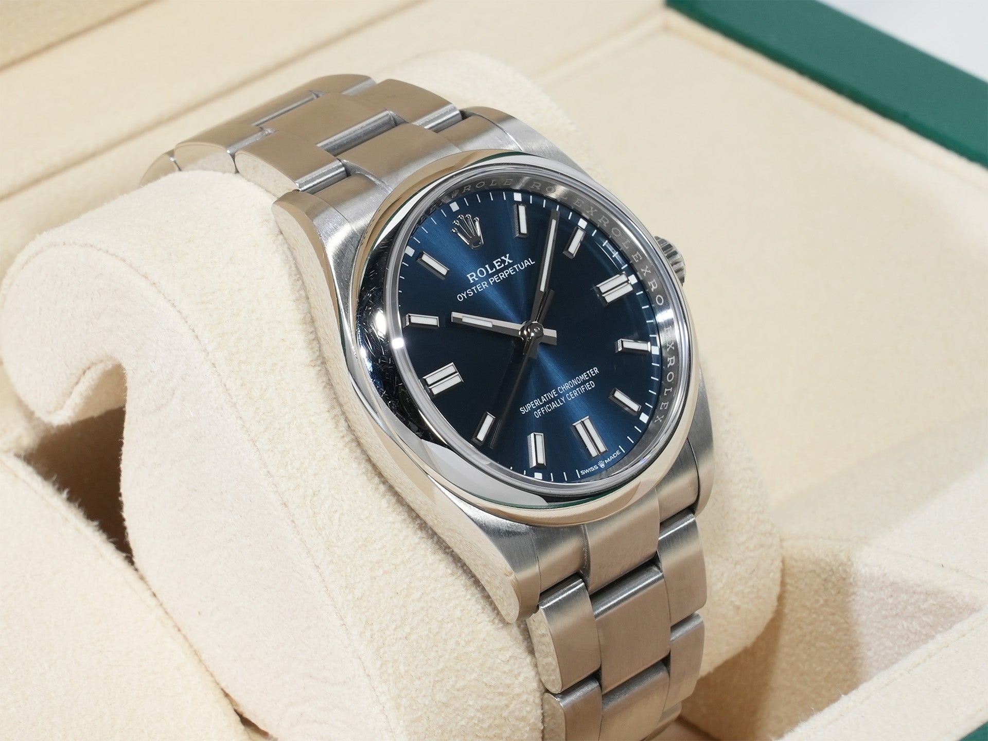 ロレックス オイスターパーペチュアル36 Ref.126000 ステンレススチール ブライトブルー文字盤 中古 n3hd4kc5