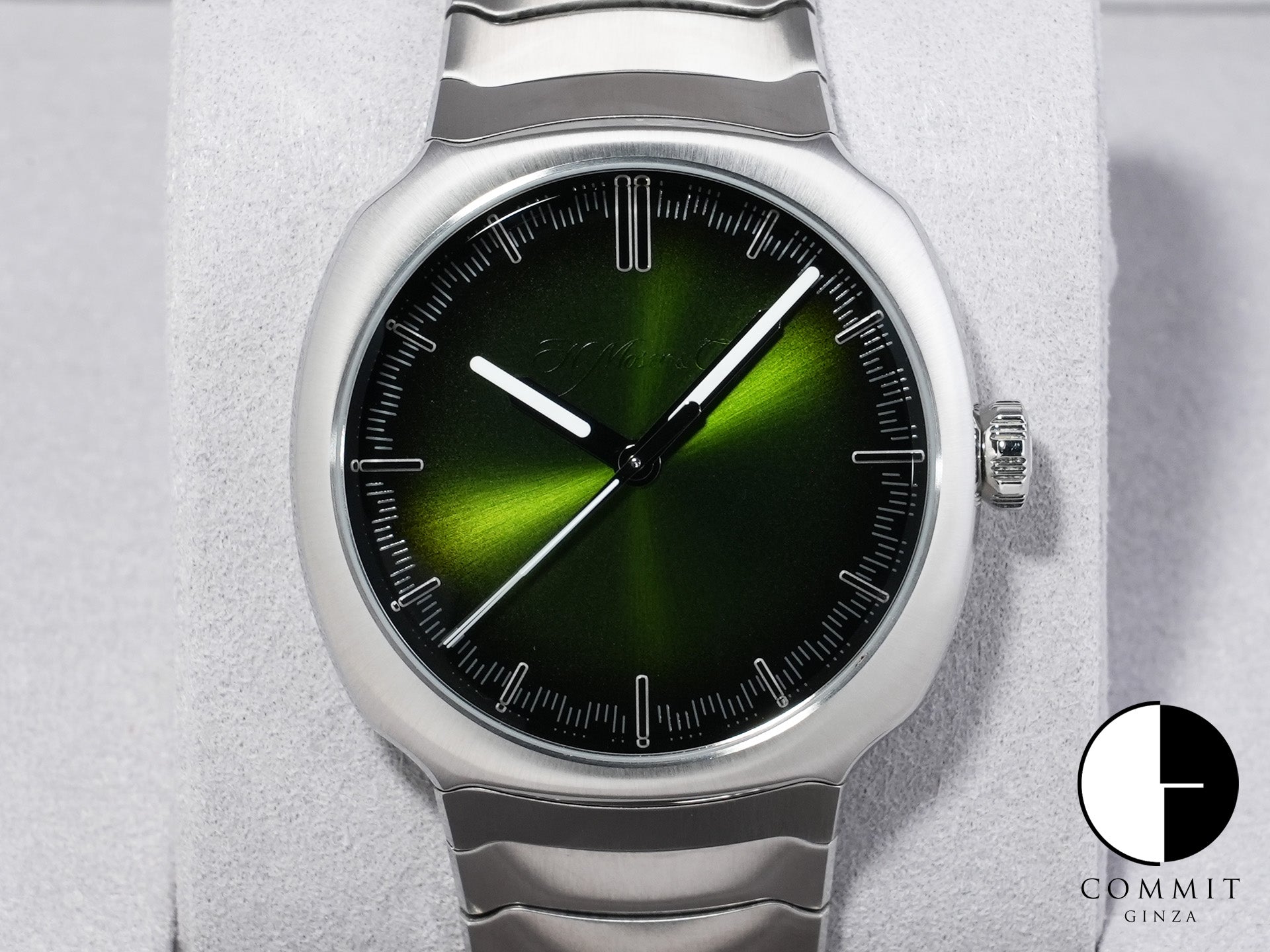 H. Moser Streamliner Centre Seconds Ref. 6201-1200 Stainless Steel Matrix Green Fumé Dial Excellent Condition 848ba732