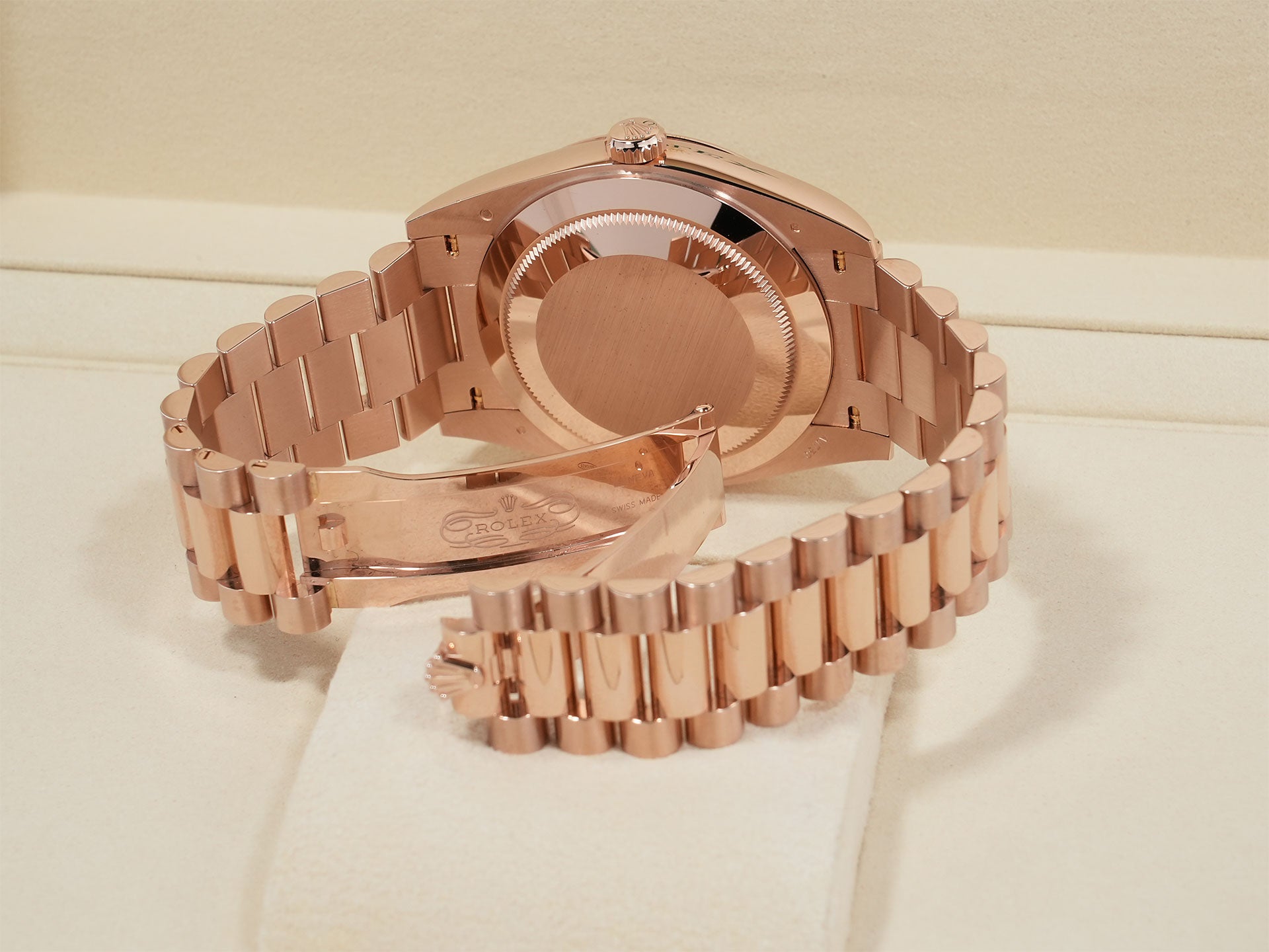 ロレックス デイデイト40 Ref.228235A エバーローズゴールド ダイヤモンド入りアイゼンキーゼル文字盤 美品 2zwok7qf