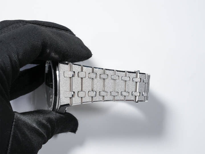 オーデマピゲ ロイヤルオーク フロステッド ゴールド Ref.15410BC.GG.1224BC.01 ホワイトゴールド ブルー文字盤 中古 3kw3dxke