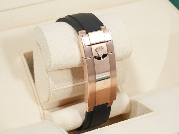 ロレックス デイトナ Ref.126515LN エバーローズゴールド サンダストxブライトブラック文字盤 中古 w7jeewjx