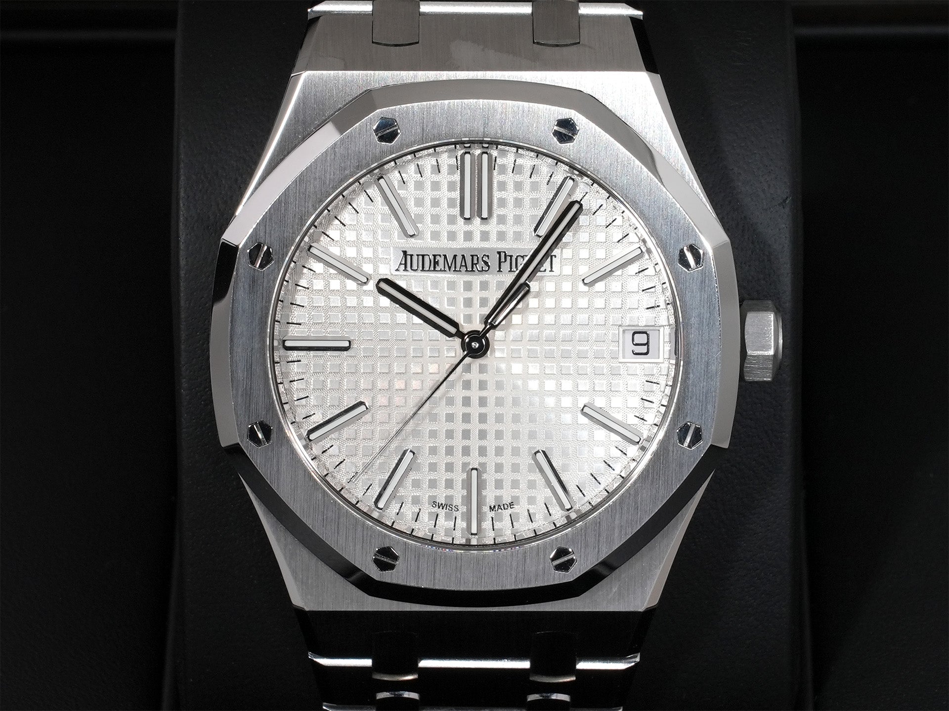 オーデマピゲ ロイヤルオーク 50周年記念 Ref.15510ST.OO.1320ST.03 ステンレススチール シルバー文字盤 美中古 5b3iyfhe