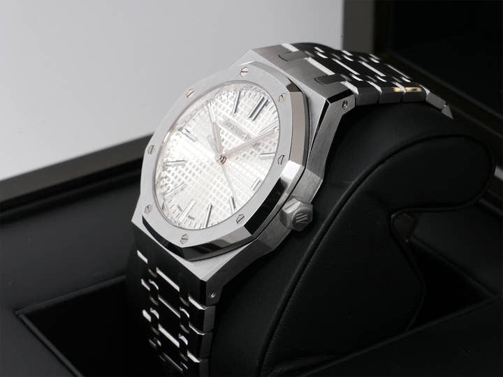 オーデマピゲ ロイヤルオーク 50周年記念 Ref.15510ST.OO.1320ST.03 ステンレススチール シルバー文字盤 美中古 5b3iyfhe