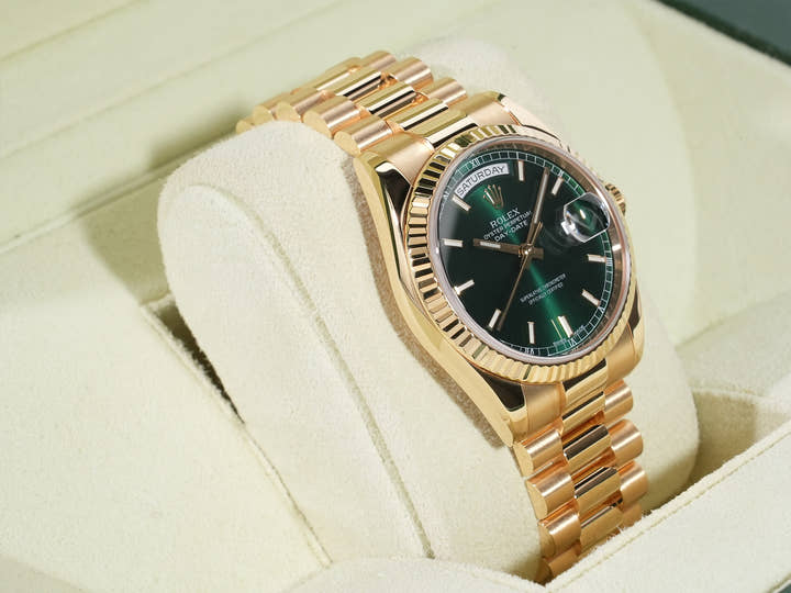 ロレックス デイデイト36 Ref.118238 イエローゴールド グリーン文字盤 美中古 tpmksz47