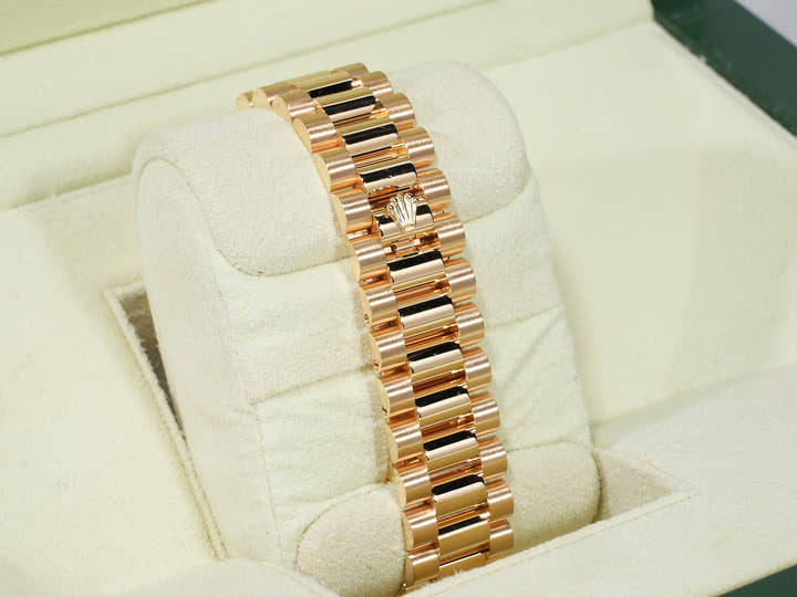 ロレックス デイデイト36 Ref.118238 イエローゴールド グリーン文字盤 美中古 tpmksz47