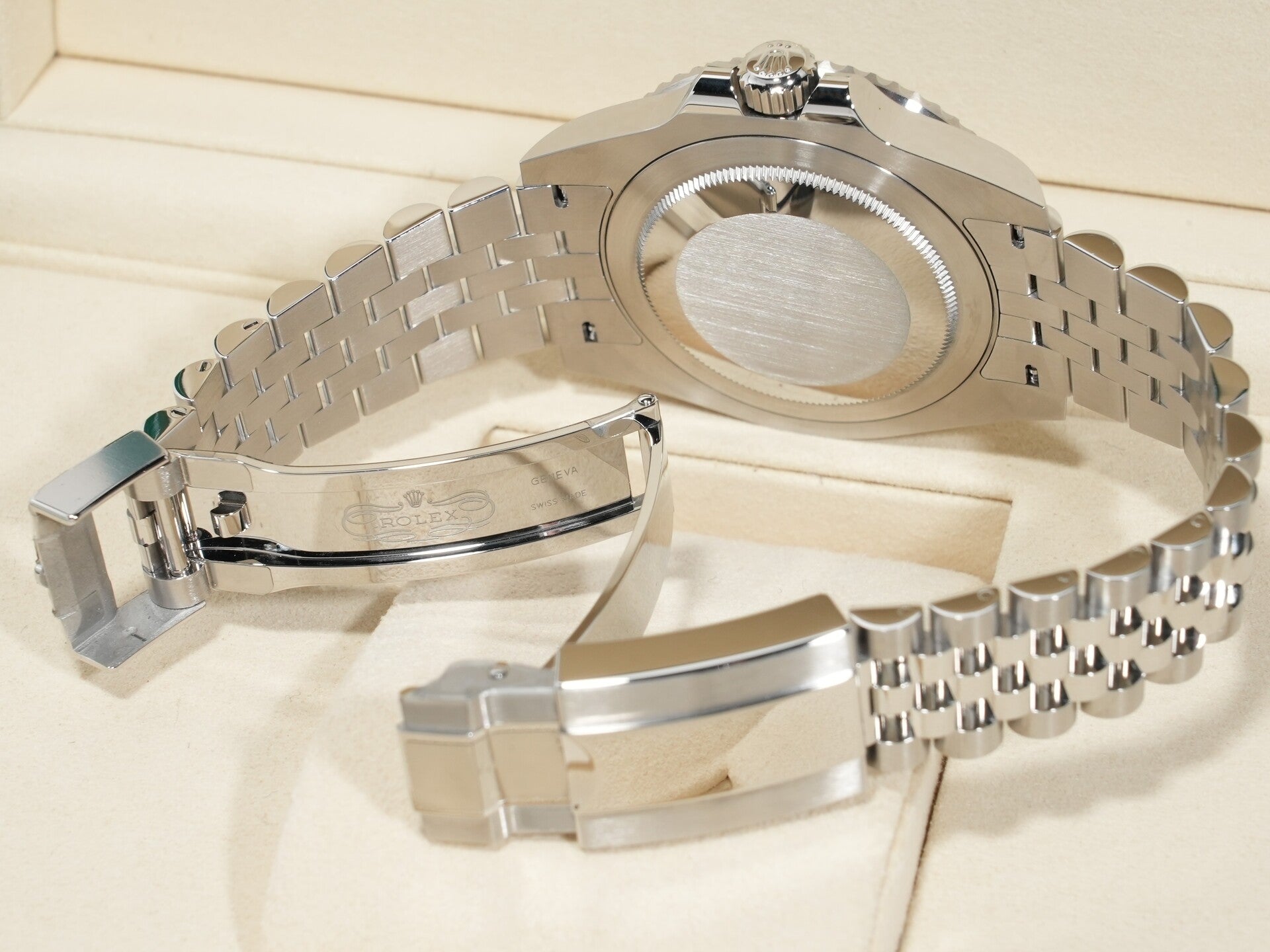 Rolex GMT-Master II Ref. 126710GRNR Stainless Steel Black Dial Jubilee Bracelet Unused h7wvds4u