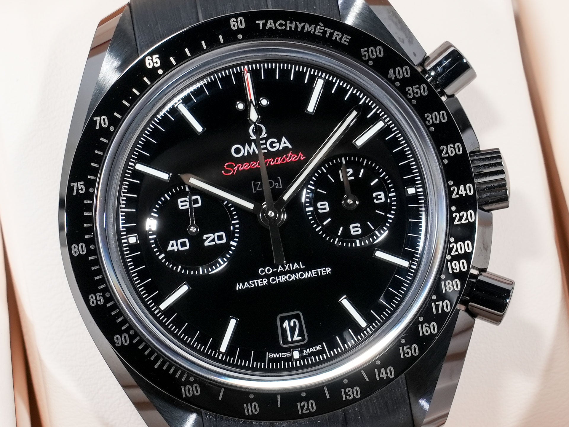 オメガ スピードマスター ダーク サイド オブ ザ ムーン クロノグラフ 44.25 MM Ref.310.92.44.51.01.004 ブラックセラミック ブラック文字盤 美品 xnjriuym