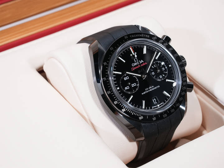 オメガ スピードマスター ダーク サイド オブ ザ ムーン クロノグラフ 44.25 MM Ref.310.92.44.51.01.004 ブラックセラミック ブラック文字盤 美品 xnjriuym