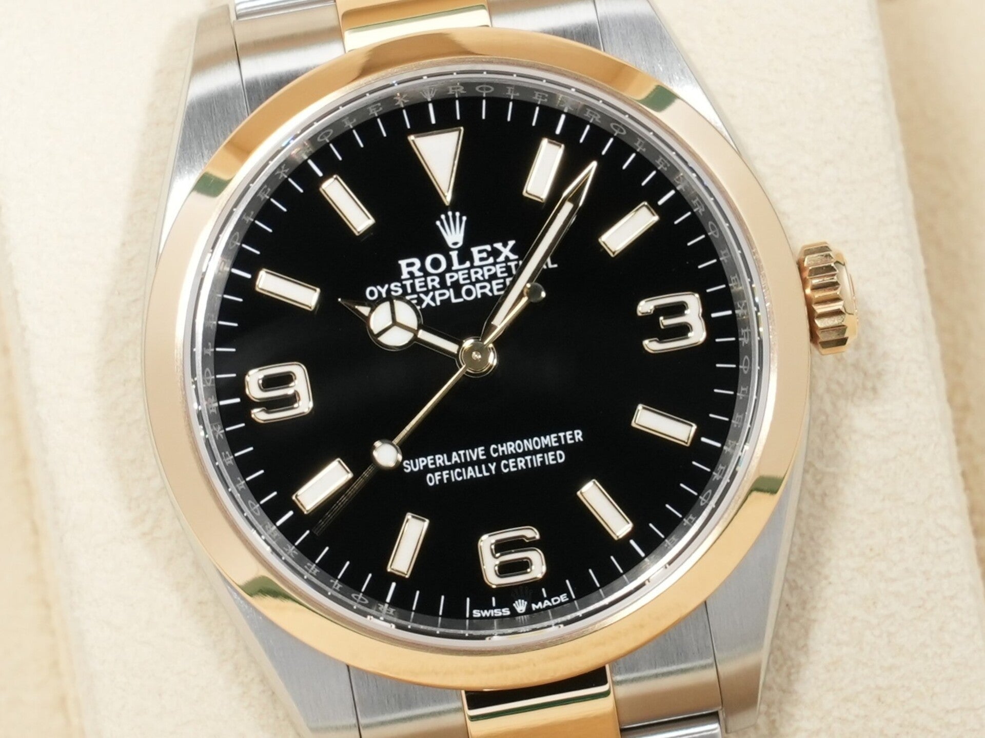 ロレックス エクスプローラー36 Ref.124273 ステンレススチール/イエローゴールド ブラック文字盤 オイスターブレスレット 美品 46orv9we