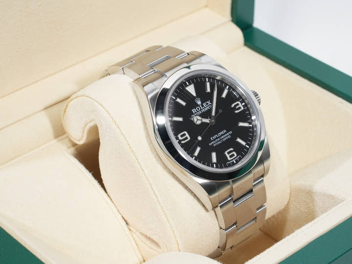 Rolex Explorer I Ref. 214270 Stainless Steel Black Dial Oyster Bracelet Excellent Used Condition yq7yrs9p