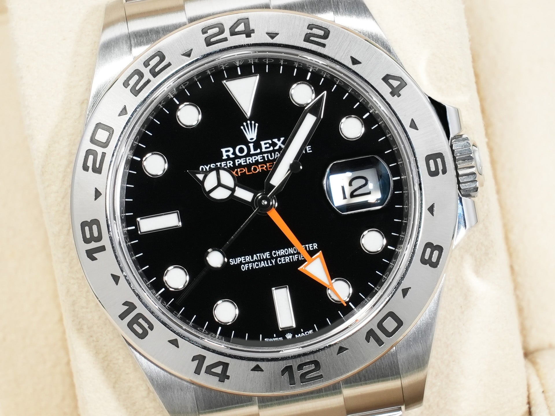 Rolex Explorer II Ref.226570 Stainless Steel Black Dial Oyster Bracelet Used, Very Good Condition vsn3py9w