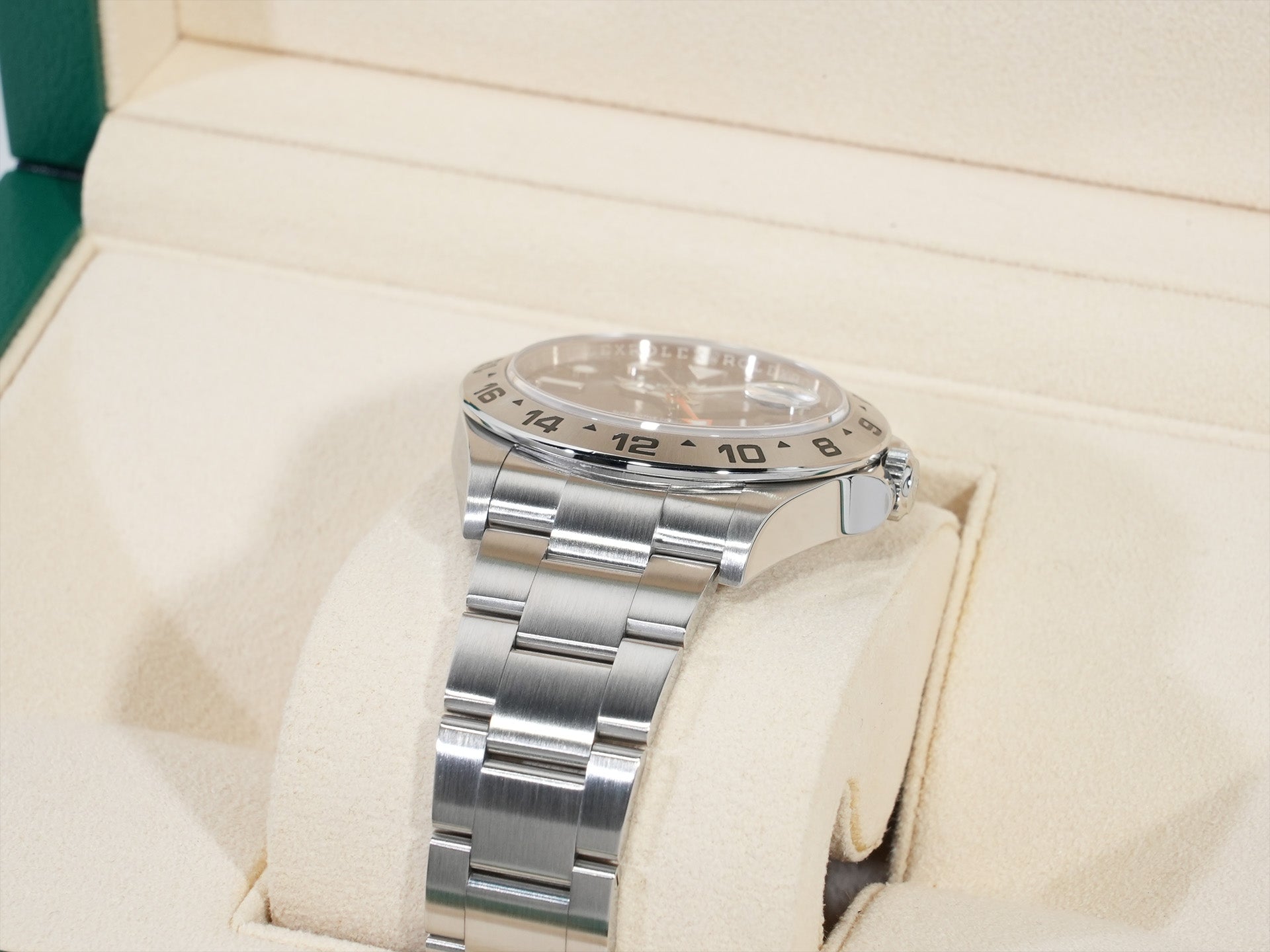 Rolex Explorer II Ref.226570 Stainless Steel Black Dial Oyster Bracelet Used, Very Good Condition vsn3py9w