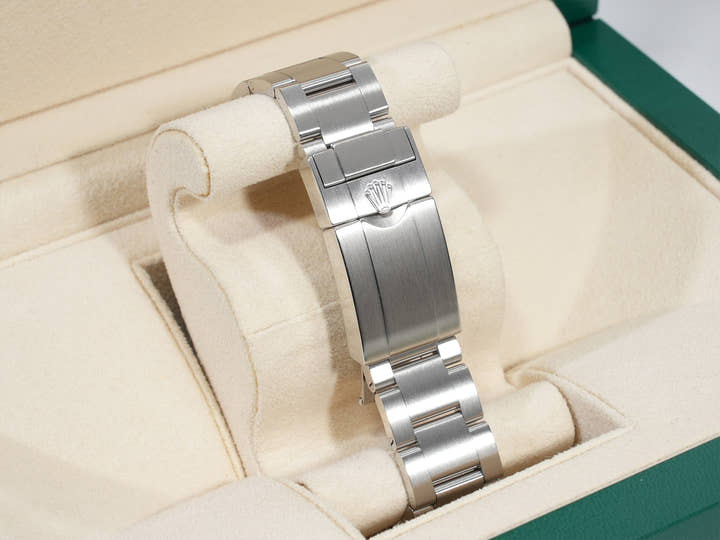 Rolex Explorer II Ref.226570 Stainless Steel Black Dial Oyster Bracelet Used, Very Good Condition vsn3py9w