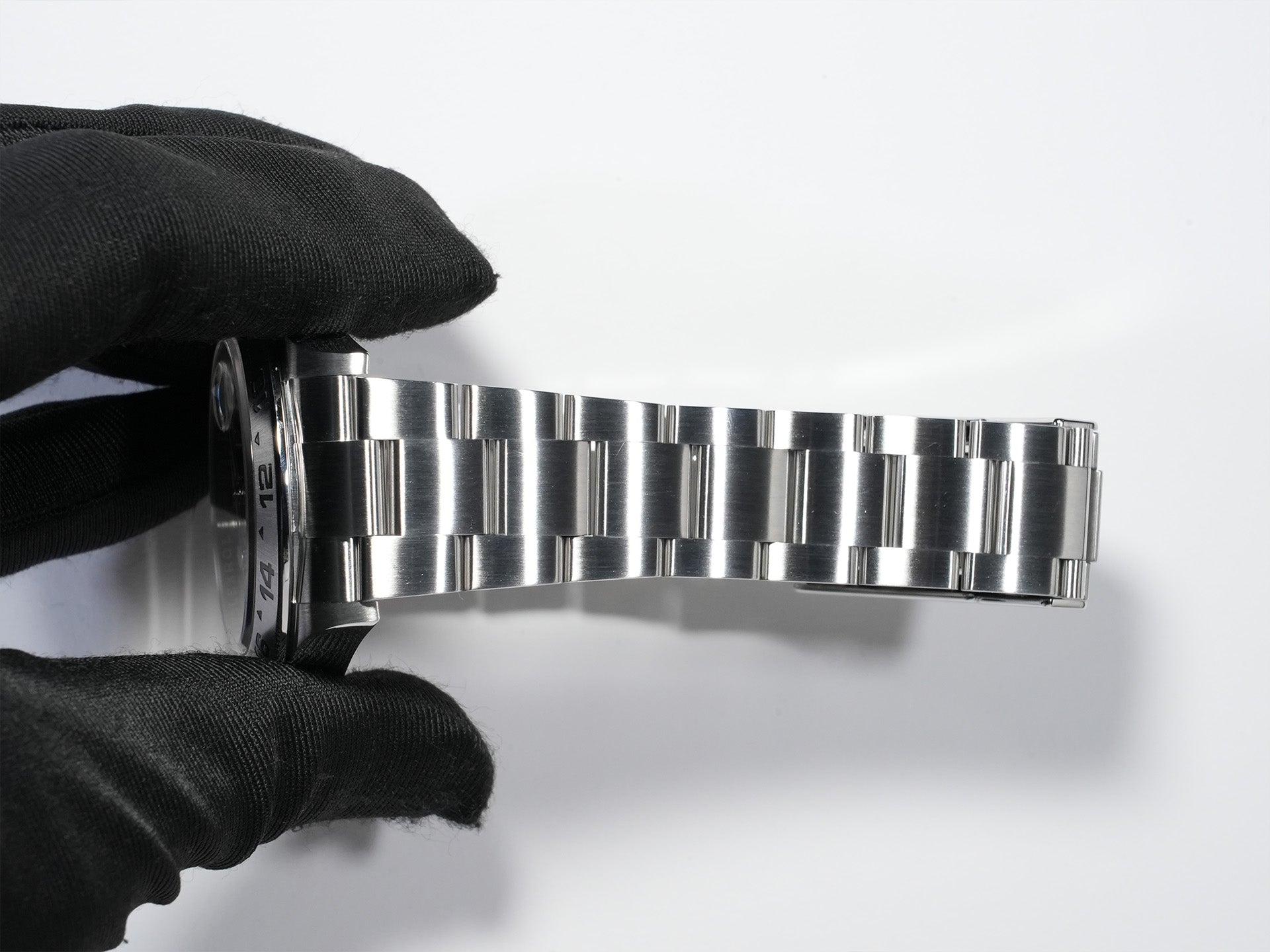Rolex Explorer II Ref.226570 Stainless Steel Black Dial Oyster Bracelet Used, Very Good Condition vsn3py9w