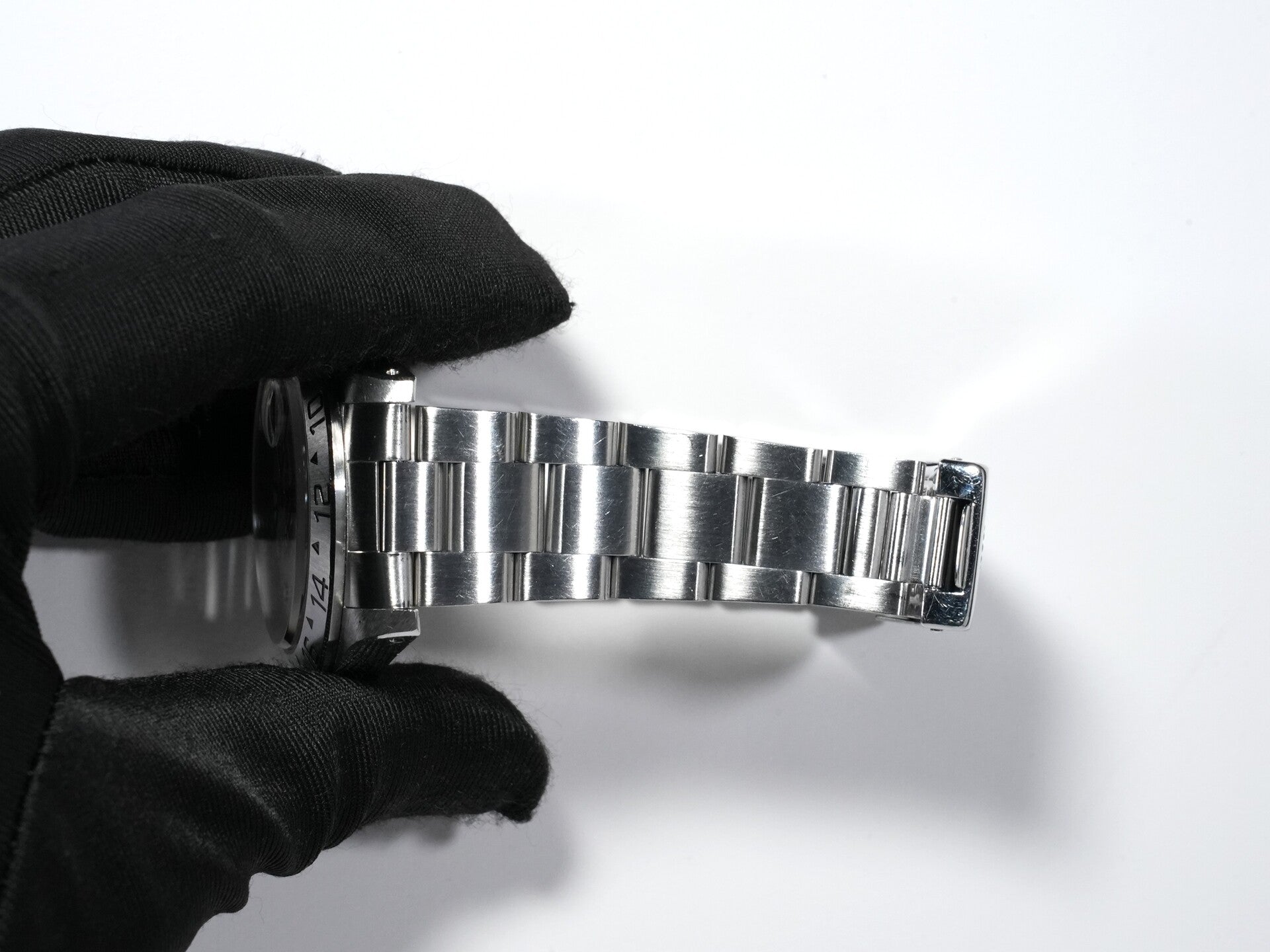 Rolex Explorer II Ref. 16570 Stainless Steel White Dial Oyster Bracelet Used rbnijusc