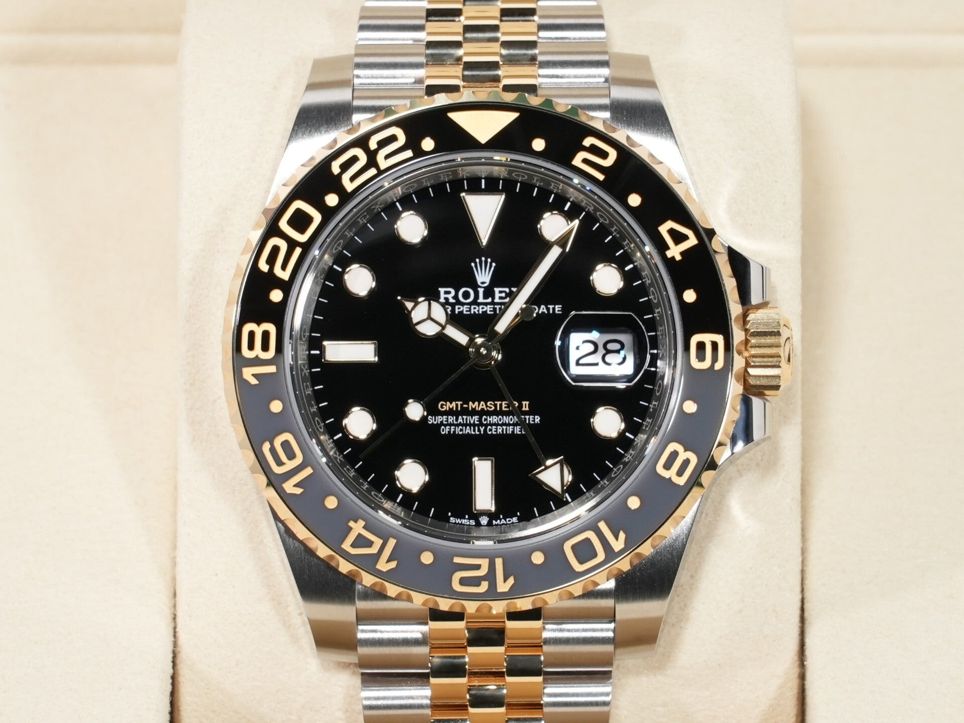 ロレックス GMTマスターII Ref.126713GRNR ステンレススチール/イエローゴールド ブラック文字盤 ジュビリーブレスレット 未使用 2fra5k84