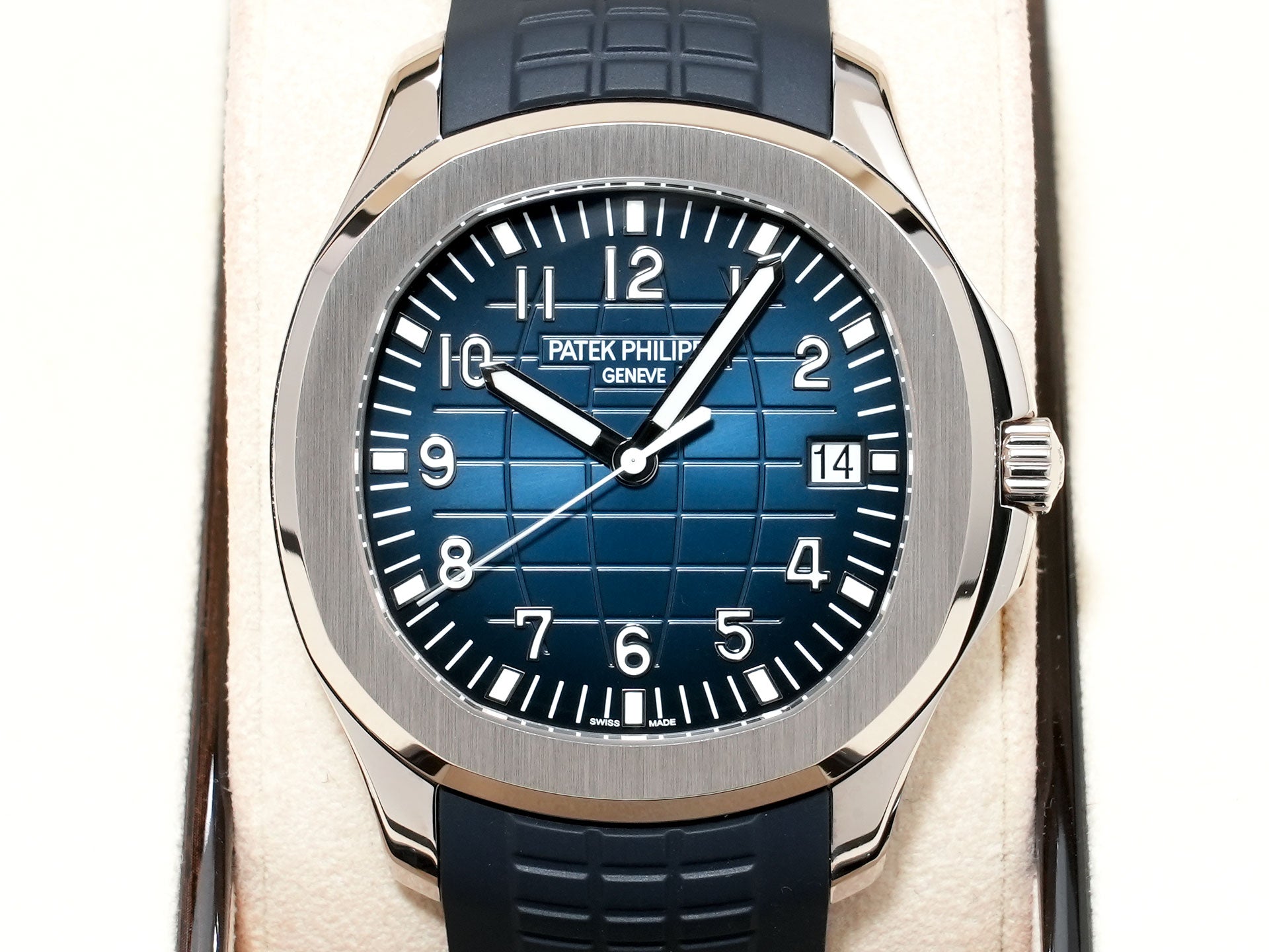 パテックフィリップ アクアノート Ref.5168G-001 ホワイトゴールド ミッドナイトブルー文字盤 美中古 3mteqz9a
