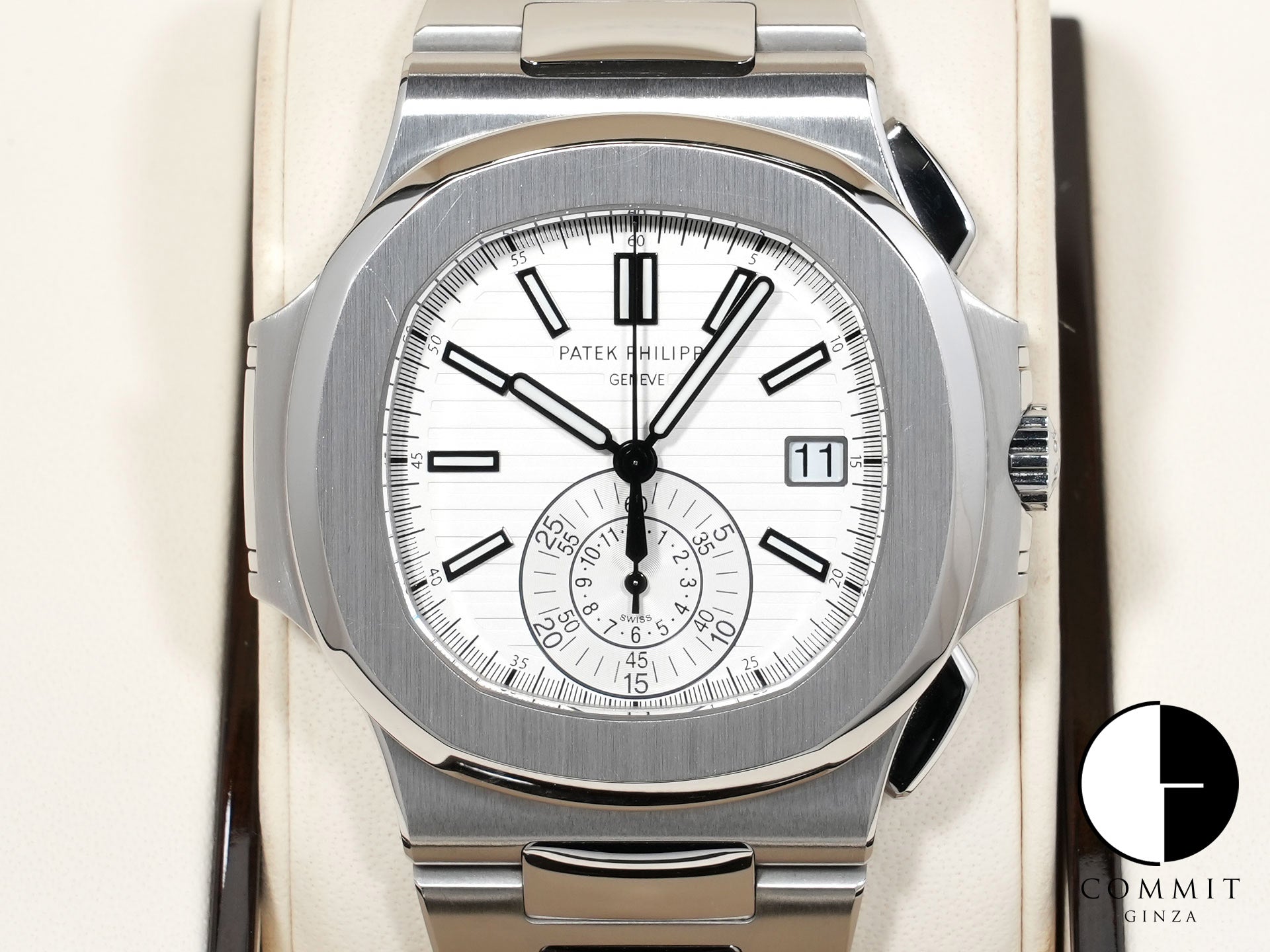 パテックフィリップ ノーチラス クロノグラフ Ref.5980/1A-019 ステンレススチール ホワイト文字盤 中古 a4y5qm3e