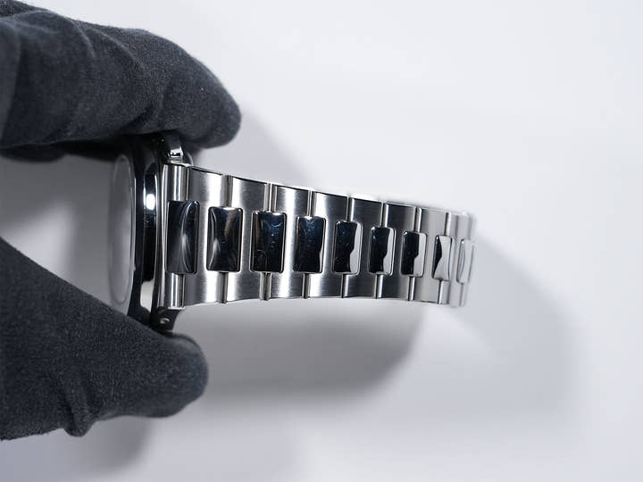 パテックフィリップ ノーチラス クロノグラフ Ref.5980/1A-019 ステンレススチール ホワイト文字盤 中古 a4y5qm3e