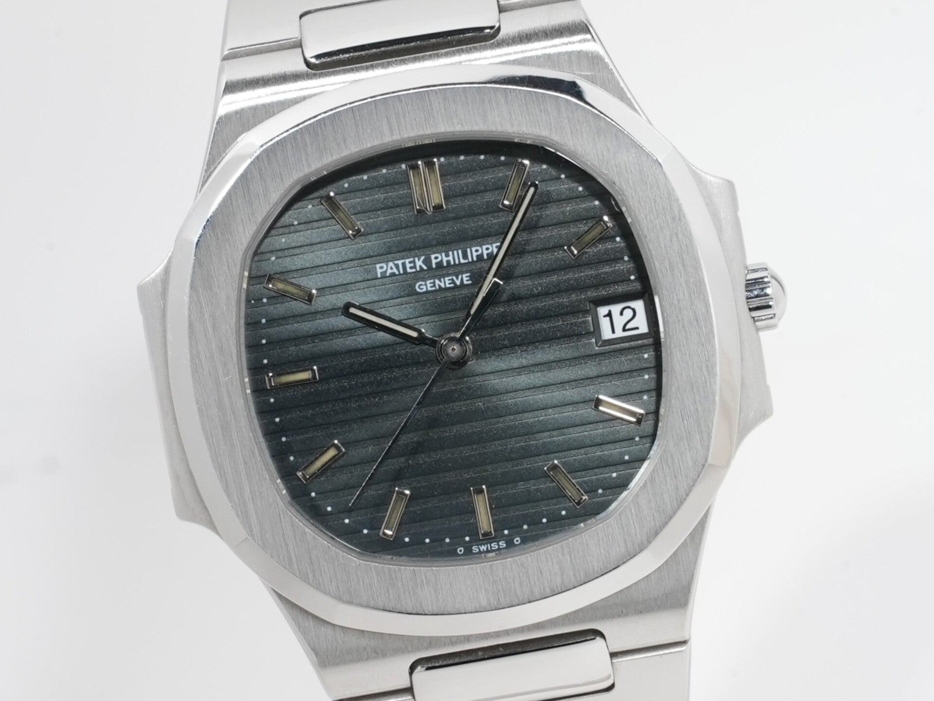 パテックフィリップ ノーチラス クォーツ Ref.3900/1A ステンレススチール ブルー文字盤 中古 rkuddgi8