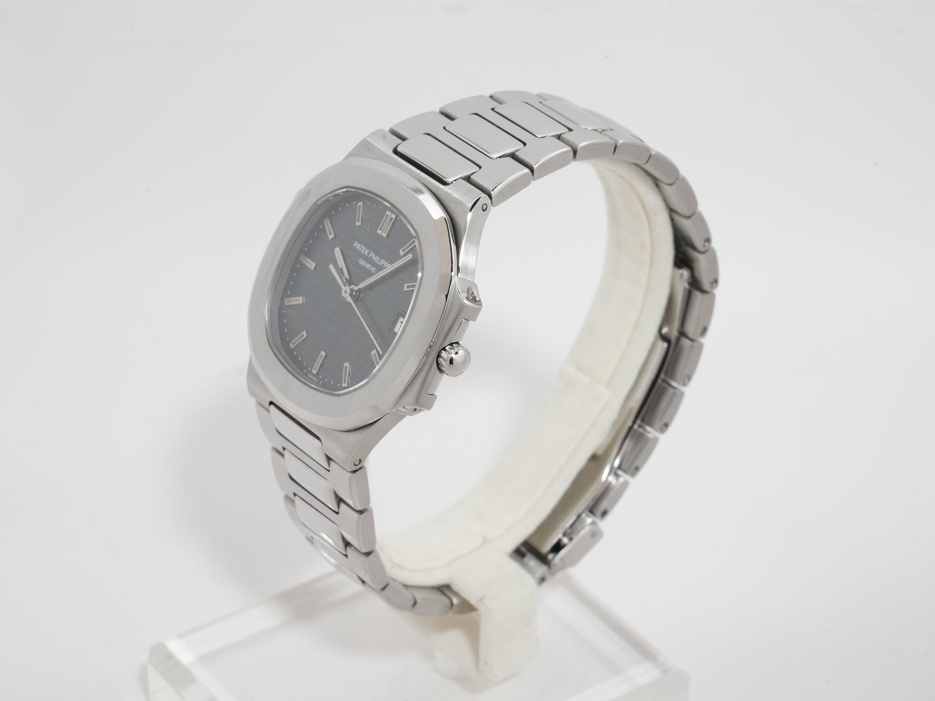パテックフィリップ ノーチラス クォーツ Ref.3900/1A ステンレススチール ブルー文字盤 中古 rkuddgi8