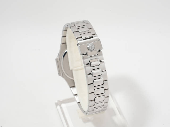 パテックフィリップ ノーチラス クォーツ Ref.3900/1A ステンレススチール ブルー文字盤 中古 rkuddgi8