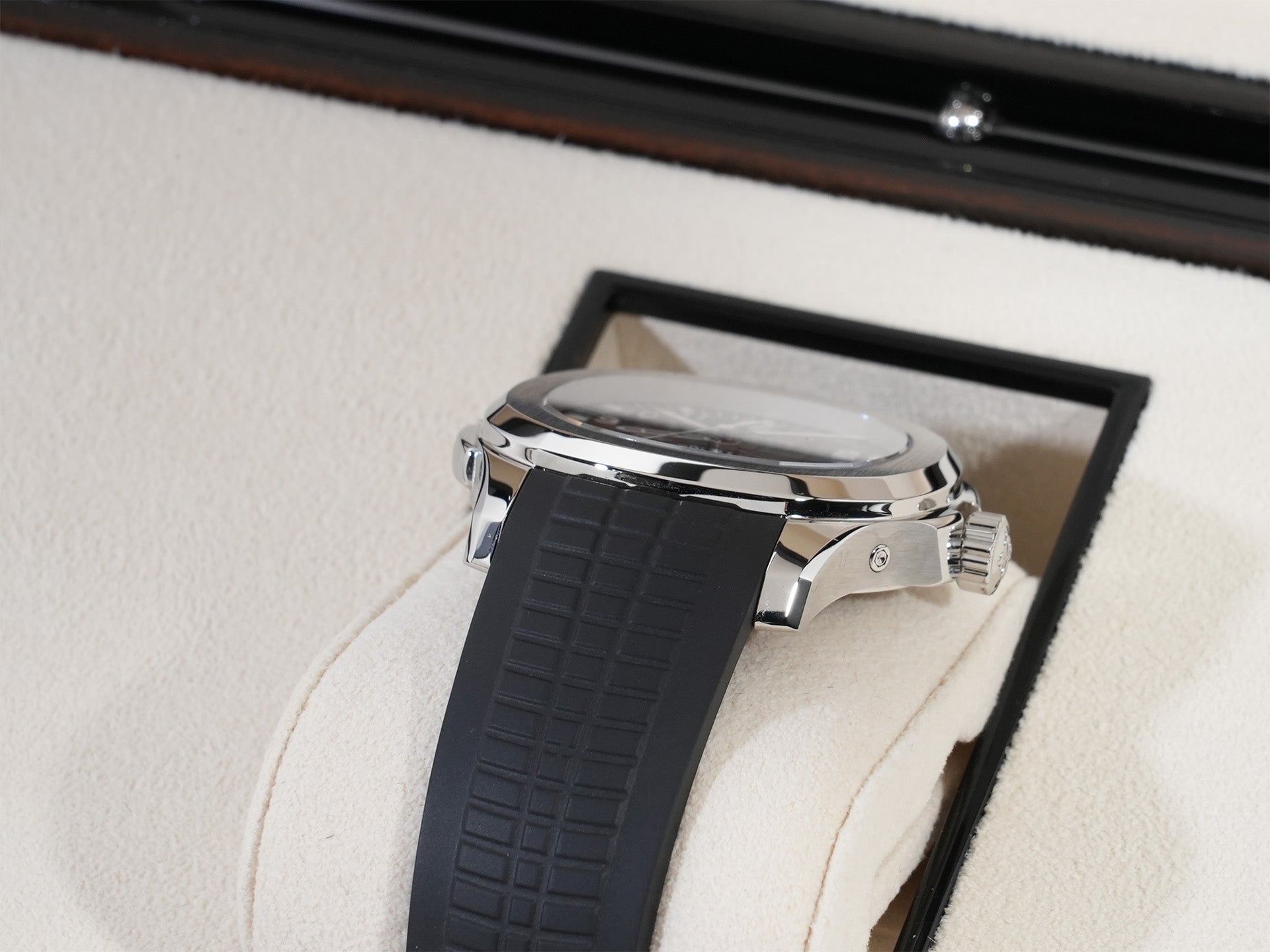 パテックフィリップ アクアノート トラベルタイム Ref.5164A-001 ステンレススチール ブラック文字盤 美品 dzx3jbbd