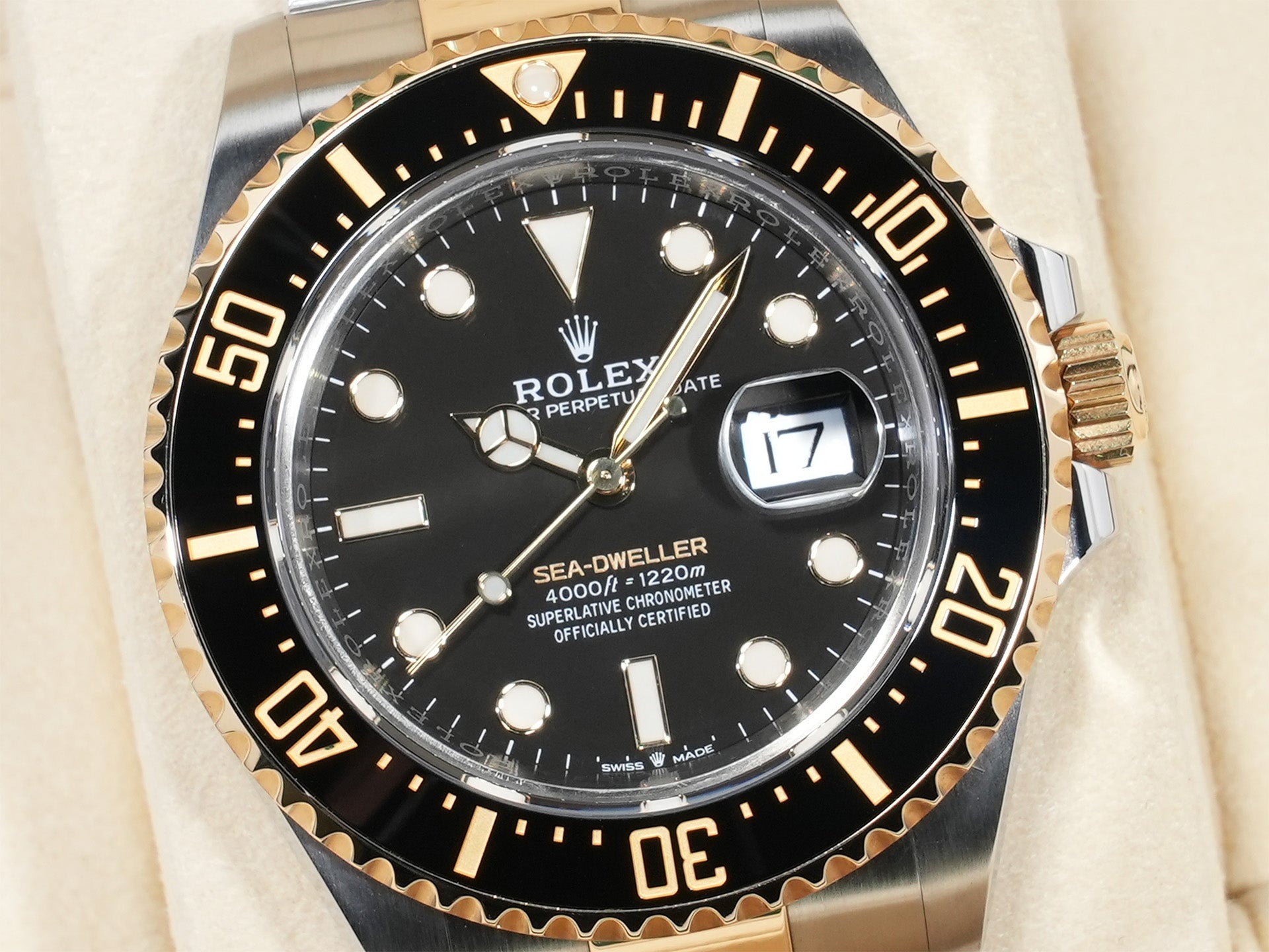 ロレックス シードゥエラー Ref.126603 ステンレススチール/イエローゴールド ブラック文字盤 美品 2bkha3wc