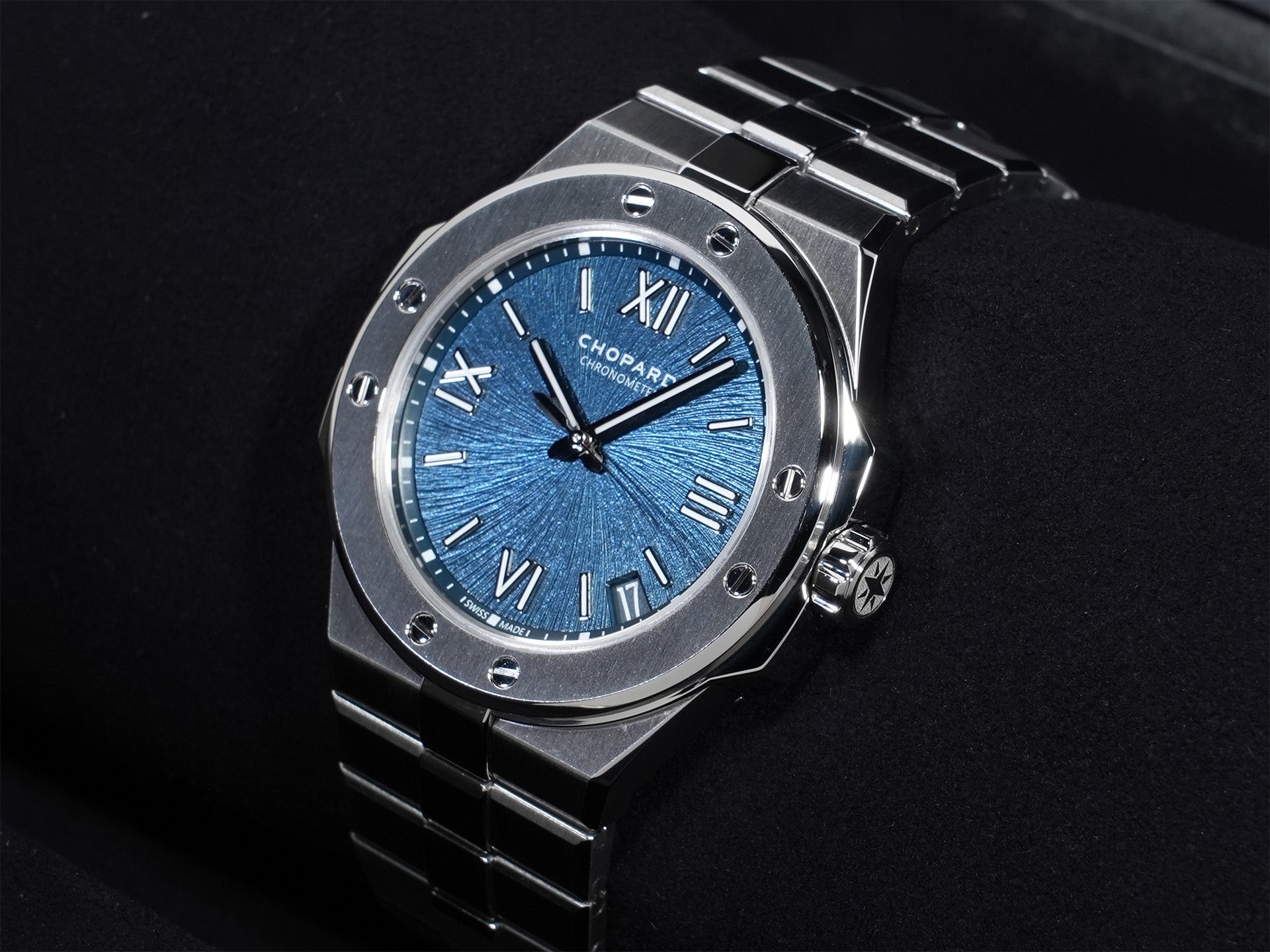 Chopard Alpine Eagle 41 Ref. 298600-3001 Stainless Steel Blue Dial Excellent Condition 2qcouujq