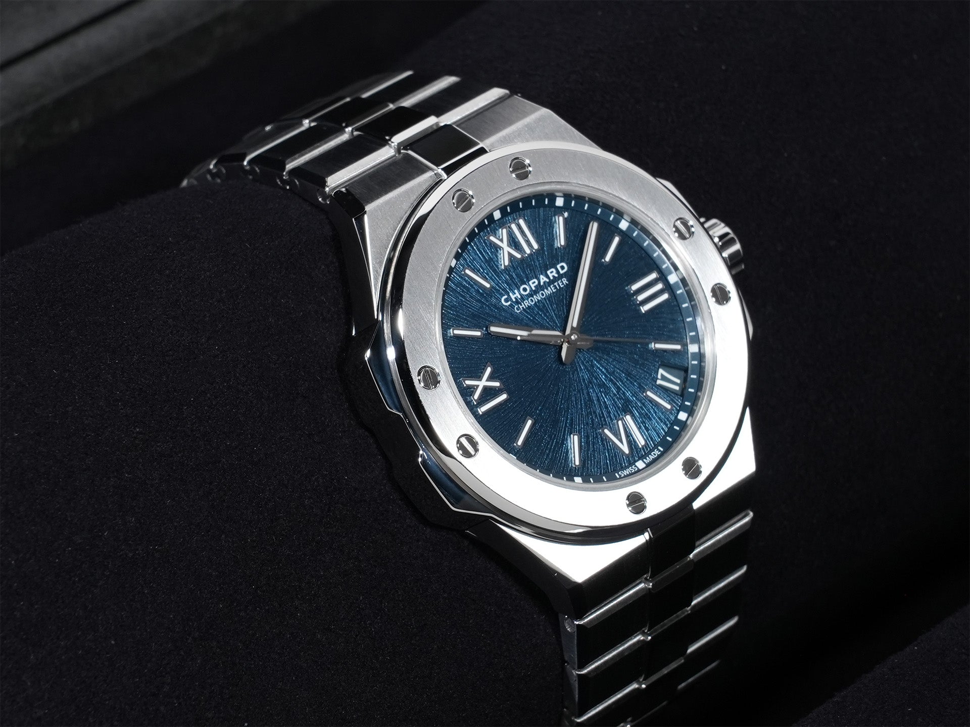 Chopard Alpine Eagle 41 Ref. 298600-3001 Stainless Steel Blue Dial Excellent Condition 2qcouujq