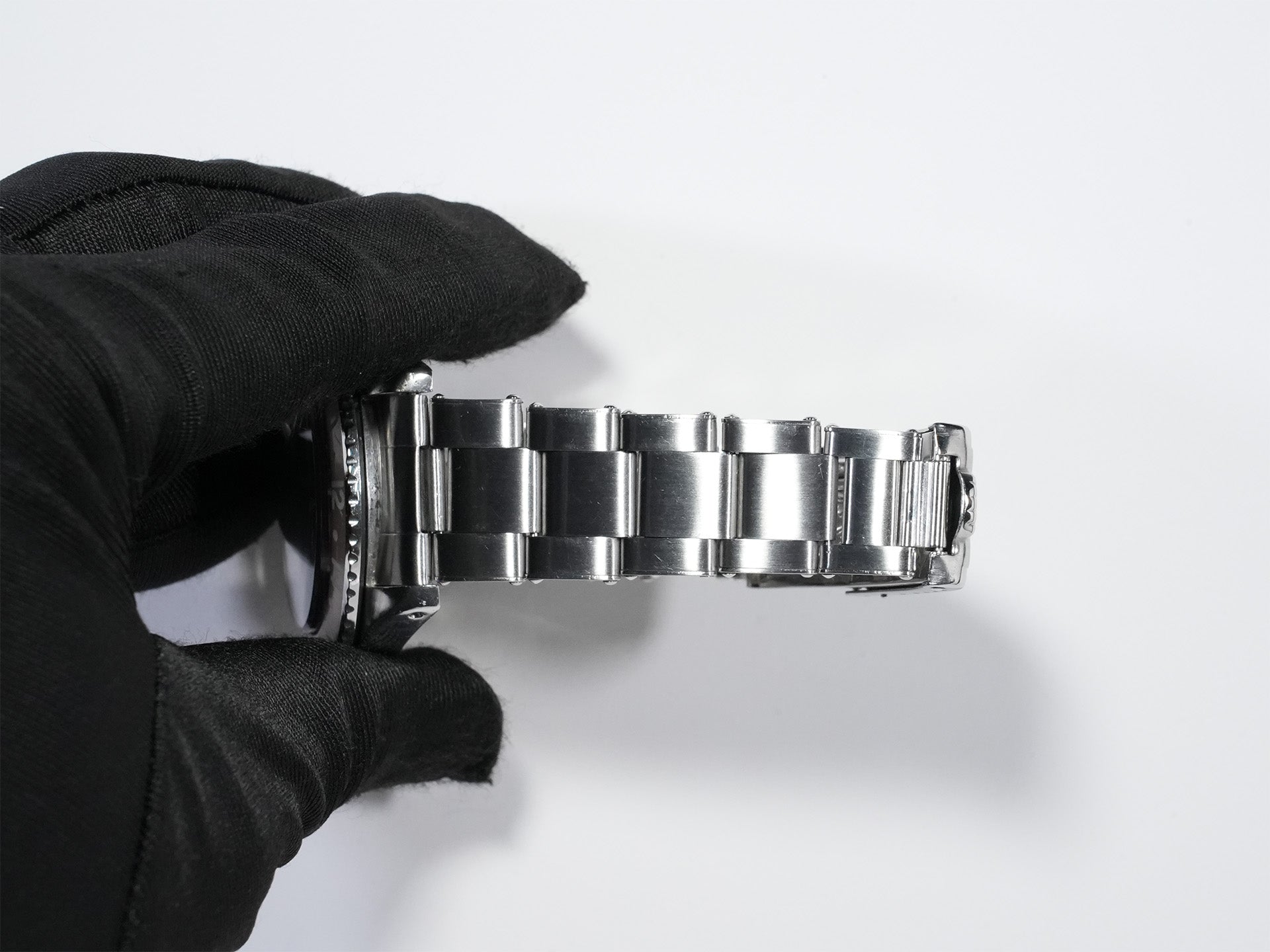 Rolex GMT-Master Ref. 1675 Stainless Steel Black Dial Oyster Bracelet Used 36c384z9