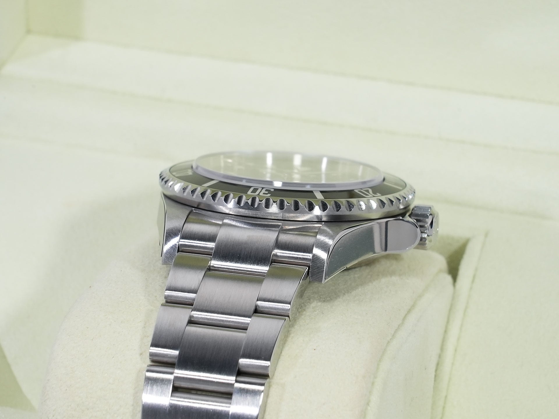 ロレックス シードゥエラー Ref.16600 ステンレススチール ブラック文字盤 美品 xty2zcpf