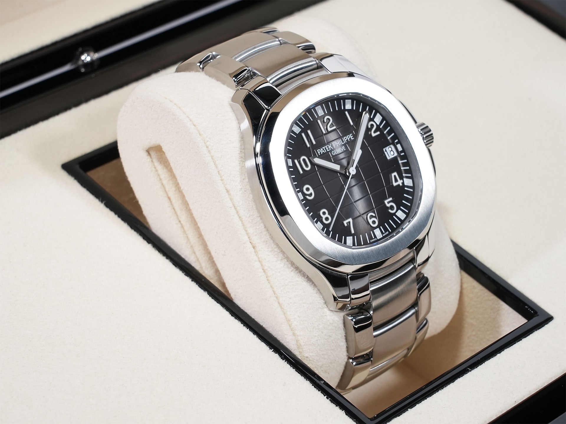 パテックフィリップ アクアノート エクストララージ Ref.5167/1A-001 ステンレススチール ブラック文字盤 美品 ehi4t3nb