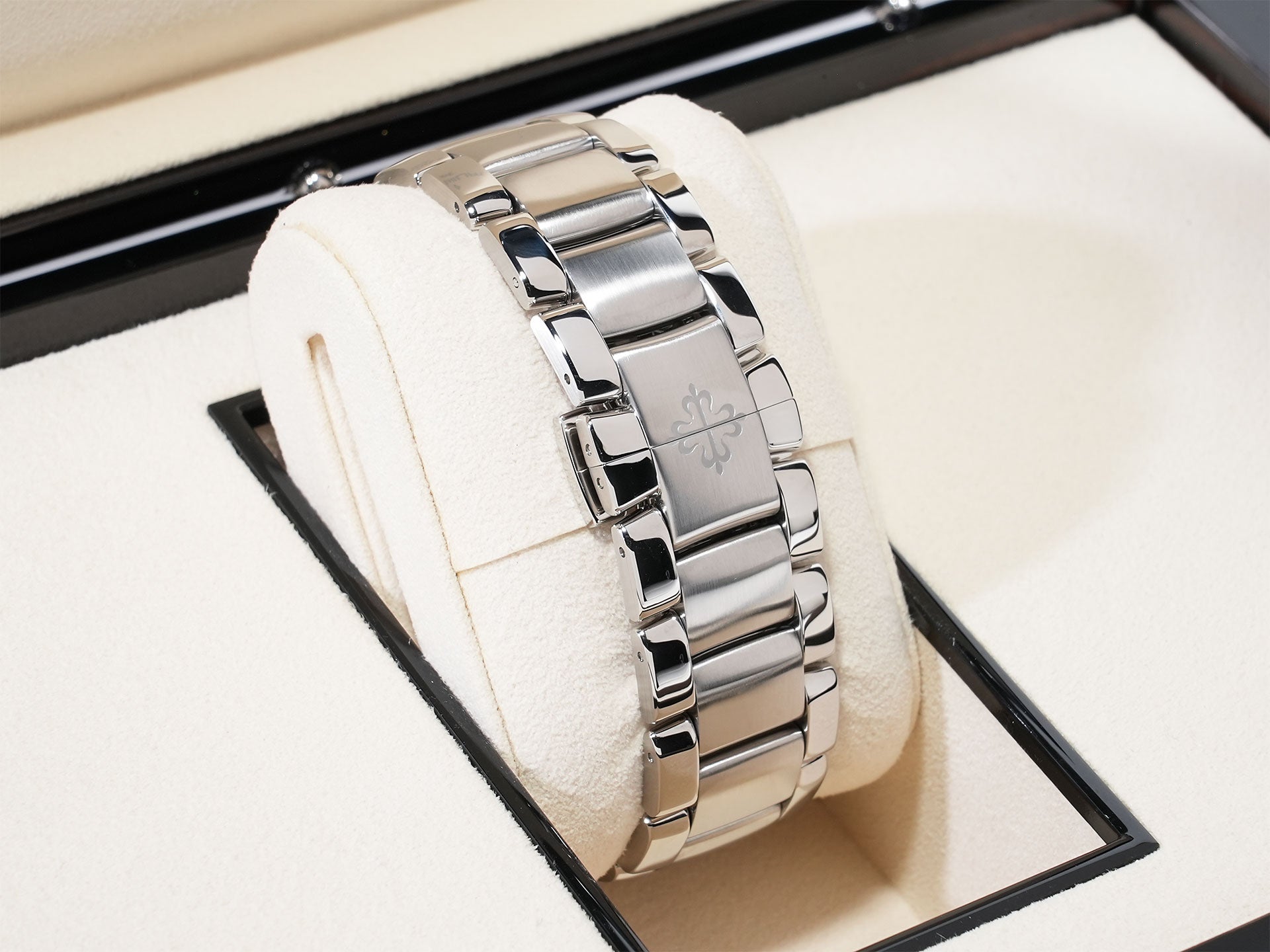 パテックフィリップ アクアノート エクストララージ Ref.5167/1A-001 ステンレススチール ブラック文字盤 美品 ehi4t3nb