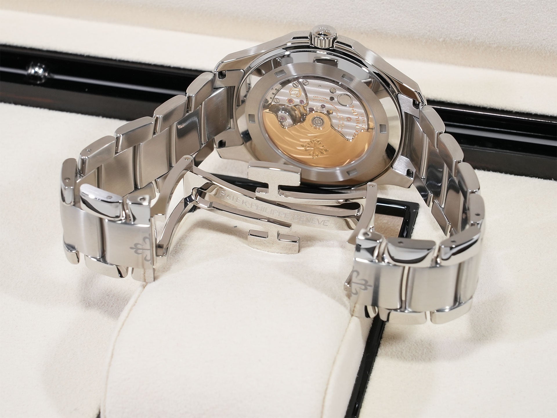 パテックフィリップ アクアノート エクストララージ Ref.5167/1A-001 ステンレススチール ブラック文字盤 美品 ehi4t3nb